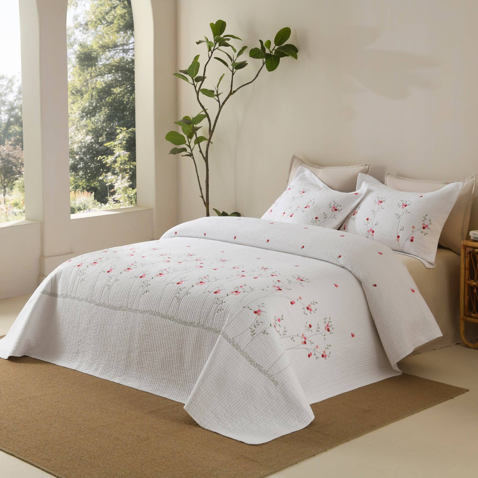 Left. MarCielo - MarCielo 3 Piece Cotton Cover Floral Embroidered Cottage Quilt Bedspread Set - White.