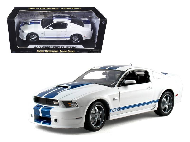 SHELBY COLLECTIBLES LEGEND SERIES  
2011 ECONO GT GT350™  
SHELBY COLLECTIBLES LEGEND SERIES  
WARNING: CHOKING HAZARD - Small parts. Not for children under 3 years.