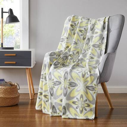 Front. Olivia Gray - Oliva Gray Nora Printed Flannel Throw - 50x60" Yellow - Yellow.