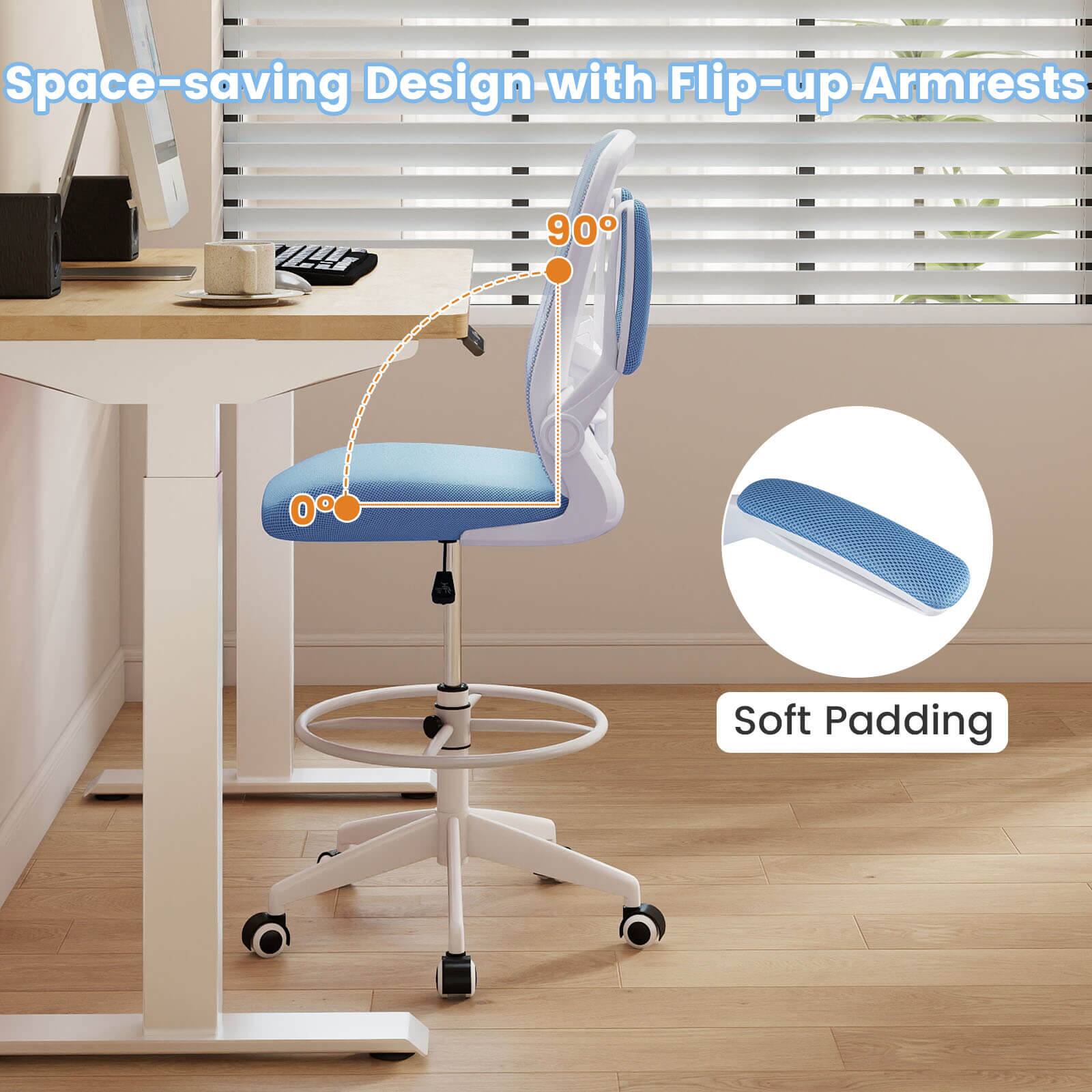 Space-saving Design with Flip-up Armrests  
90°  
Soft Padding