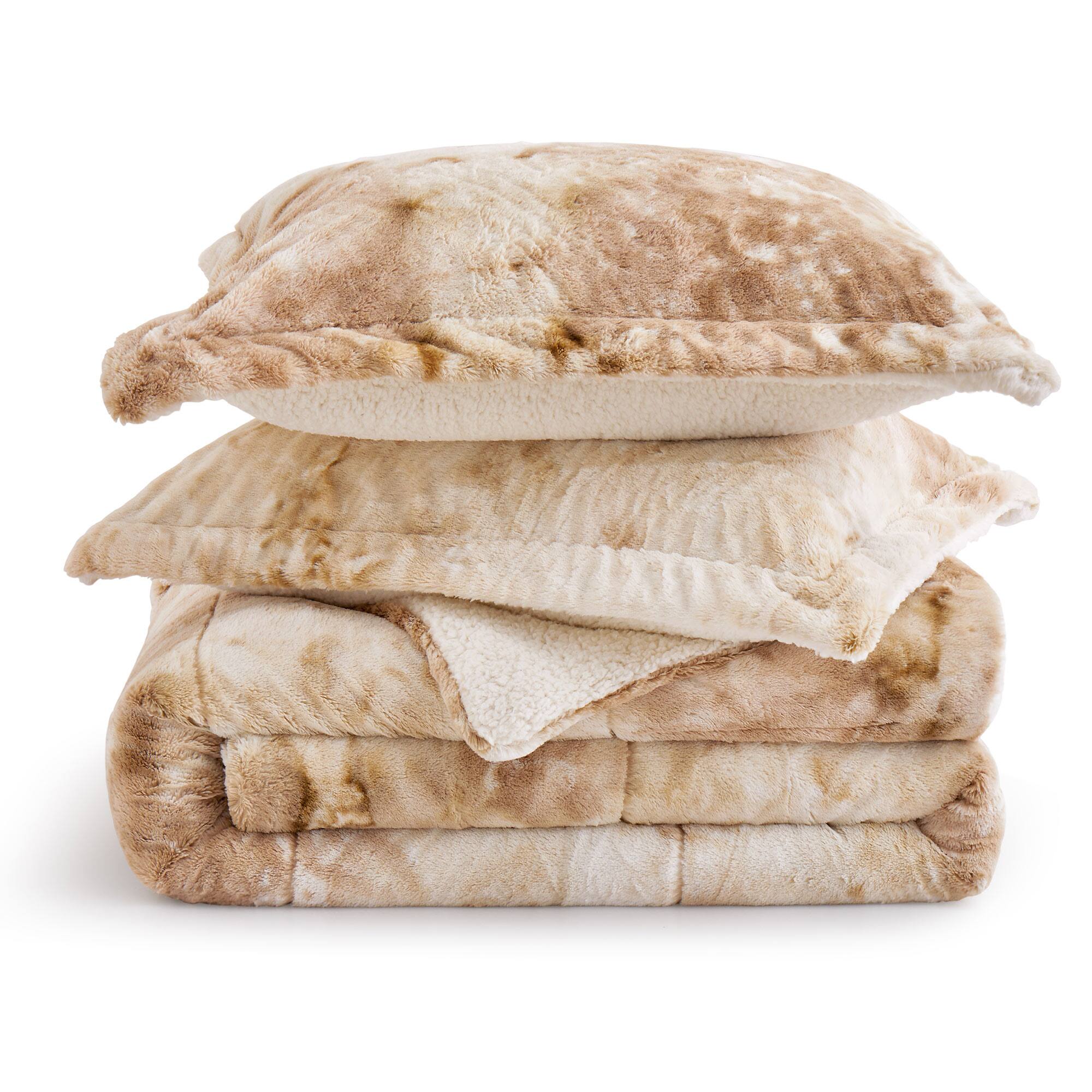 Left. Peace Nest - Peace Nest Sherpa Fluffy Faux Fur Comforter Set Plush Reversible Bedding Set - Beige.