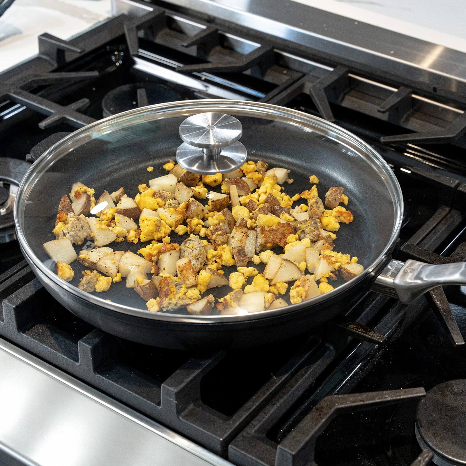 Alt View 1. Swiss Diamond - CHD Nonstick Fry Pan, 12.5-Inch with Lid - Black.