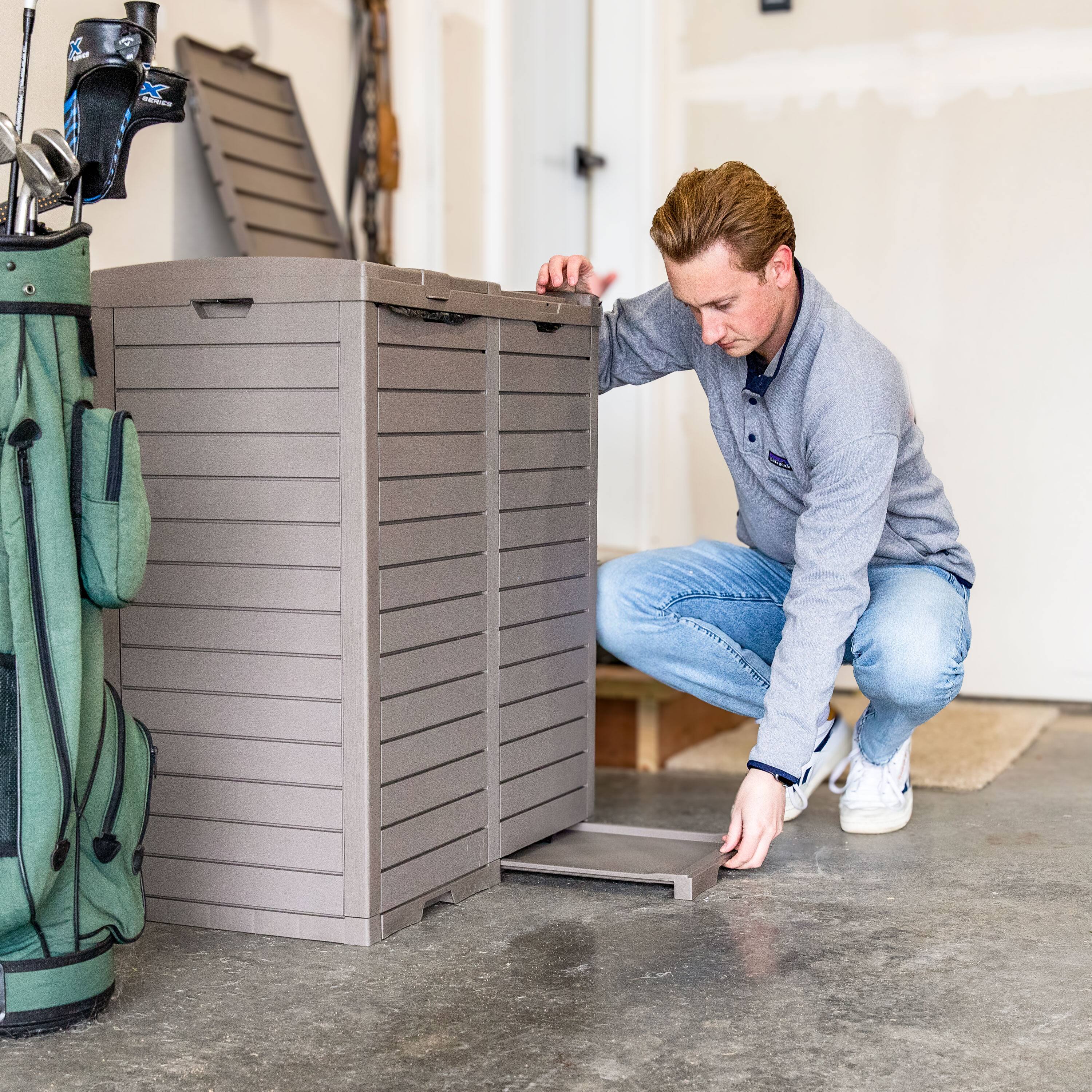 The text on the image is:

- "adidas"
- "VEN CIPTr"