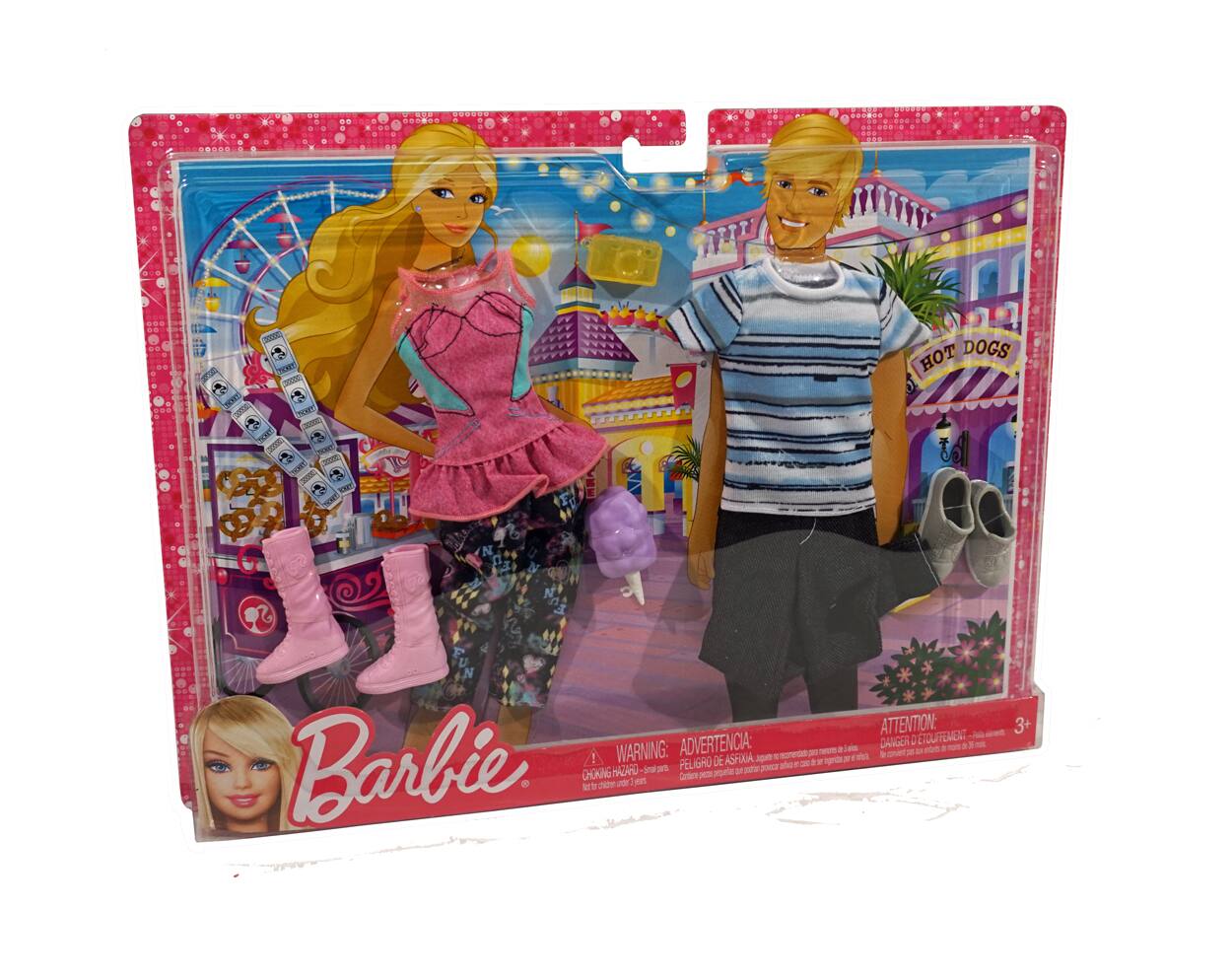 Sure, here is the corrected and grouped text from the image:

---

**Barbie**

**WARNING: CHOKING HAZARD - Small parts. Not for children under 3 years.**

**ADVERTENCIA: PEQUEÑOS PIEZAS QUE PUEDE SER INGESTAS. NO ES APTO PARA NIÑOS MENORES DE 3 AÑOS.**

**ATTENTION: DANGER DE SOUFFLAGE - Petite pièces qui peuvent être ingérées. Ne convient pas aux enfants de moins de 3 ans.**

**3+**

**HOT DOGS**

---

This text is found on the packaging of the Barbie toy set.