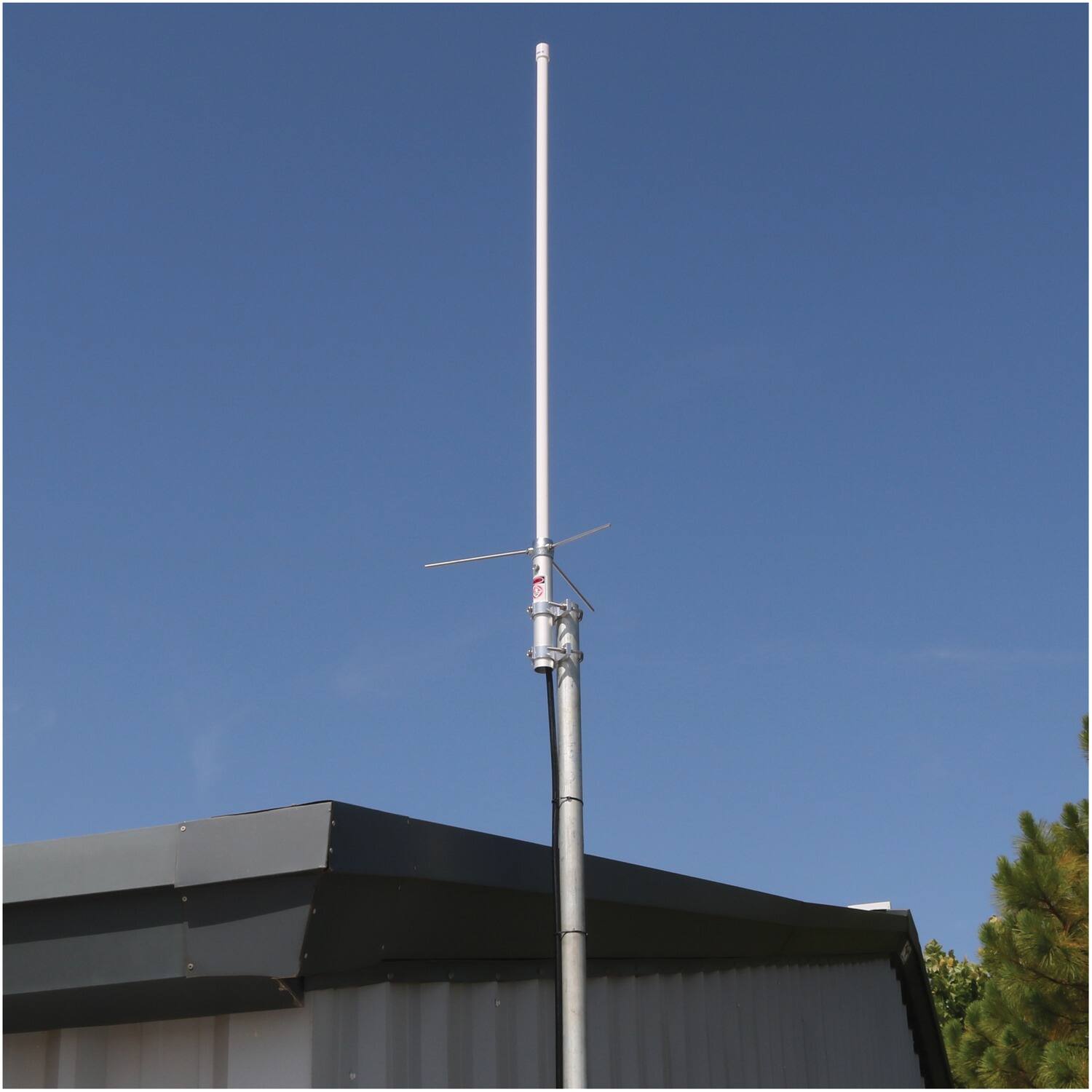 Left. Tram - Tram 1477 Pre-tuned 144 Mhz-148 Mhz Vhf/430 Mhz-460 Mhz Uhf Amateur Dual-band Base Antenna With White Fiberglass, 1477 - Silver.