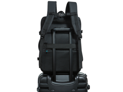 Acer - Predator Robust Gaming Backpack GPBAG11080 Water-Resistant Laptop Backpack, Durable Multi-Compartment Travel Bag - Black Acer - Predator Robust Gaming Backpack GPBAG11080 Water-Resistant Laptop Backpack, Durable Multi-Compartment Travel Bag - Black