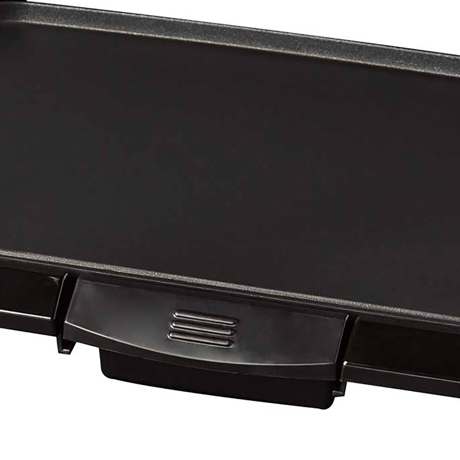 Alt View 4. Brentwood - Brentwood 1,200-watt Non-stick Electric Griddle With Drip Tray, Adjustable Temperature, And Cool-touch Handles - black.