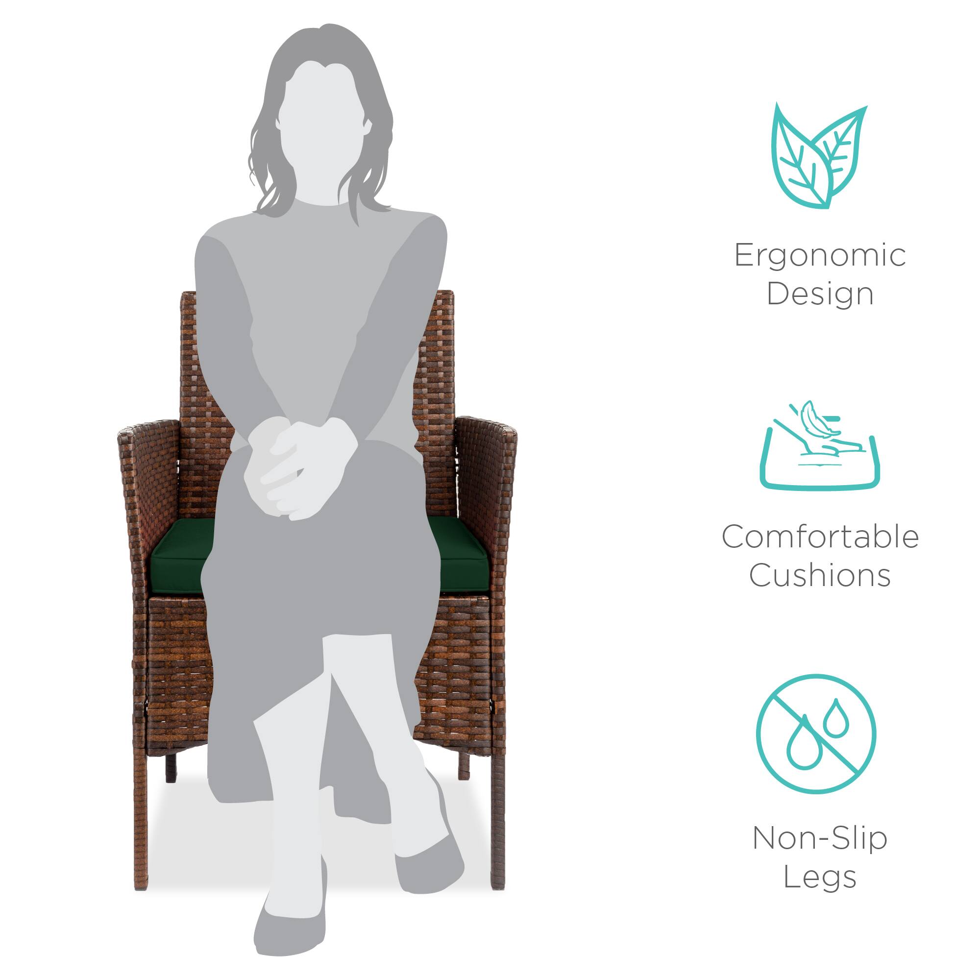 Ergonomic Design  
Comfortable Cushions  
Non-Slip Legs