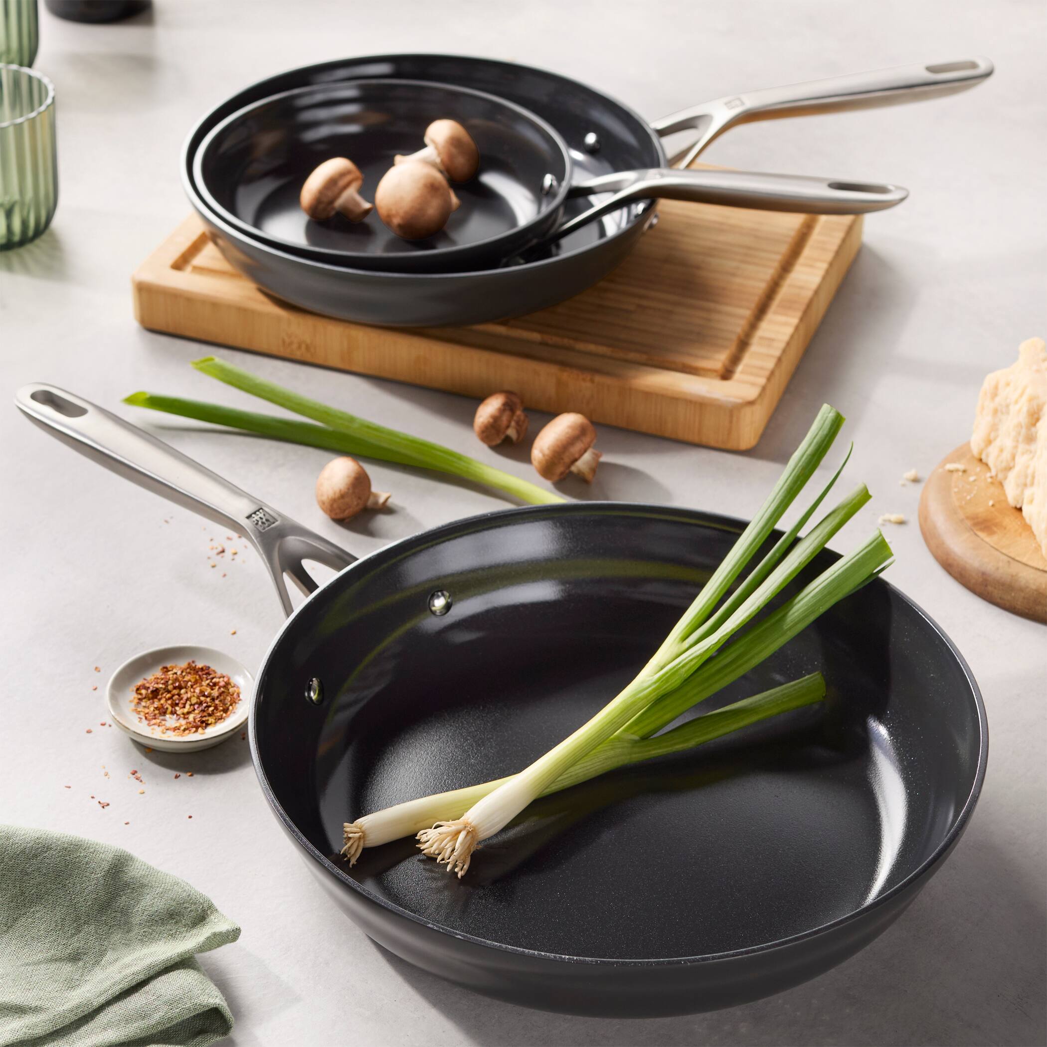 Alt View 1. ZWILLING - ZWILLING Motion Ceramic Hard Anodized 3-pc Aluminum Nonstick Fry Pan Set - Black.