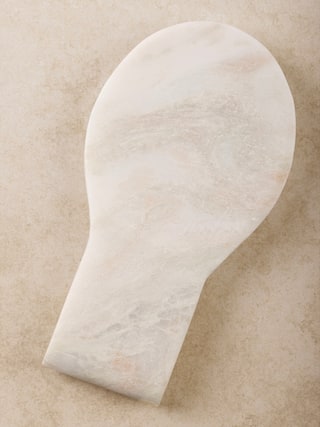 Front. GAURI KOHLI - Machu Picchu Spoon Rest - Shades of white with streaks of color.