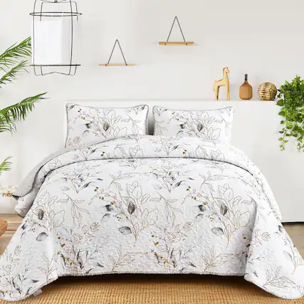 Front. Cedar Assembly - Quilt Sets Floral Pattern Bedding Set 3 Pieces Botanical Soft Microfiber Bed Coverlet For All Season - Grey-Full(78"×90").