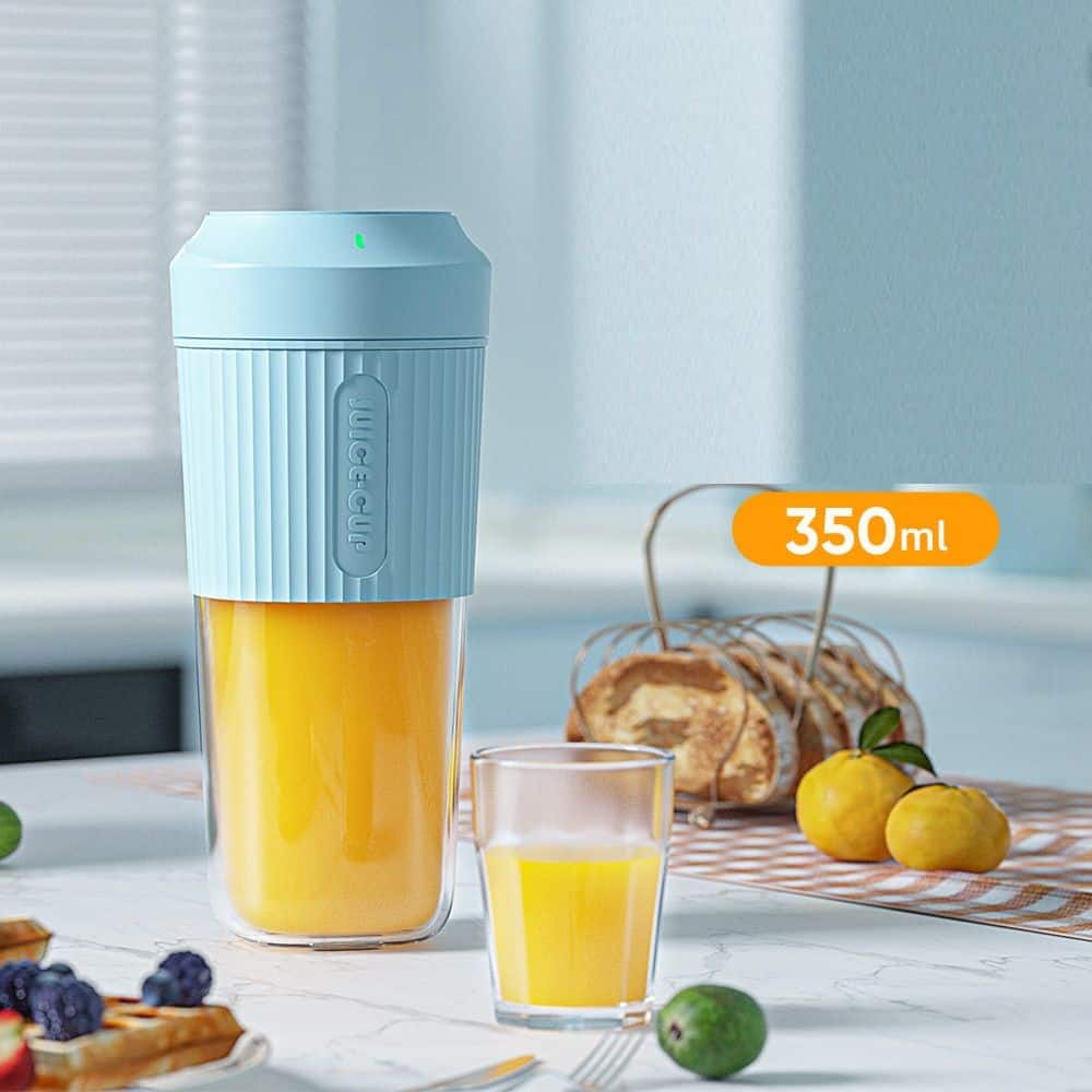 Forest'nSky - 2-in-1 Portable Juice & Blend Cup: USB Rechargeable Personal Blender for Smoothies, Shakes, Office & Gym - Sky Blue