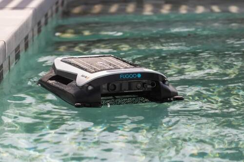 Angle. Fugoo - Solar Powered Cordless Pool Vacuum Cleaner with Smart App Control.