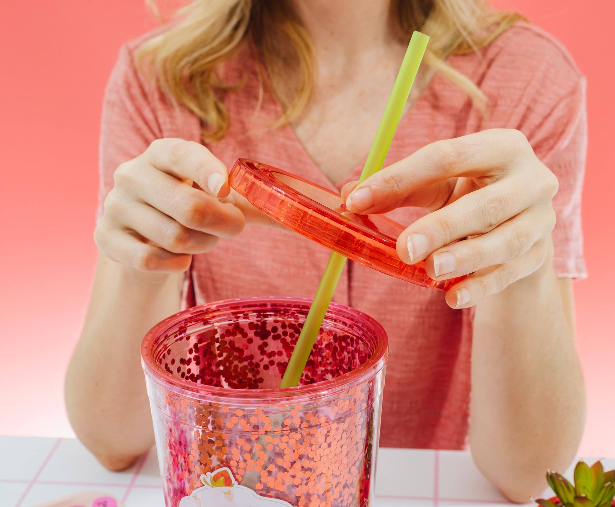 Alt View 2. Silver Buffalo - Strawberry Shortcake 32-Ounce Confetti Carnival Cup With Lid and Straw - Multi-Colored.