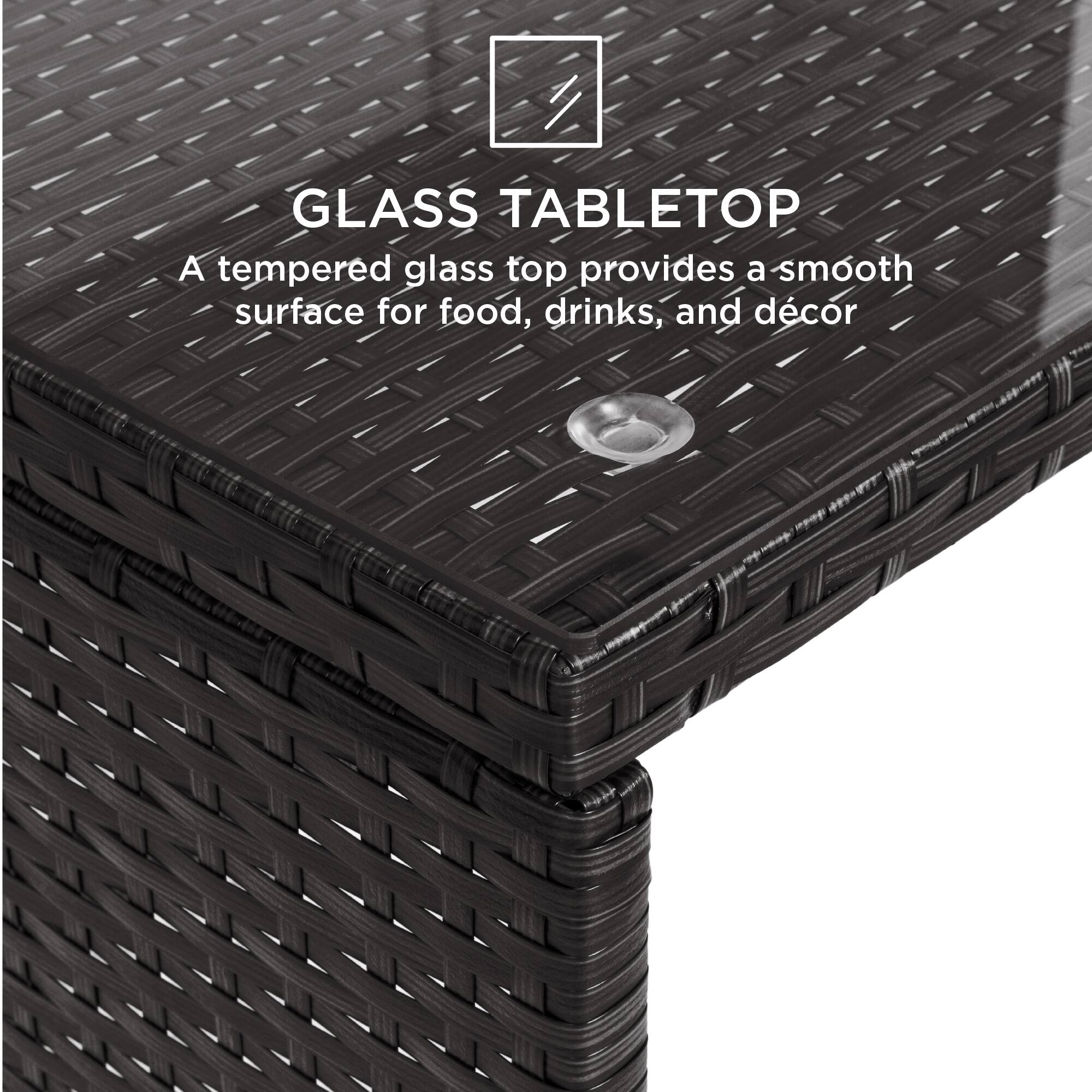 GLASS TABLETOP  
A tempered glass top provides a smooth surface for food, drinks, and décor