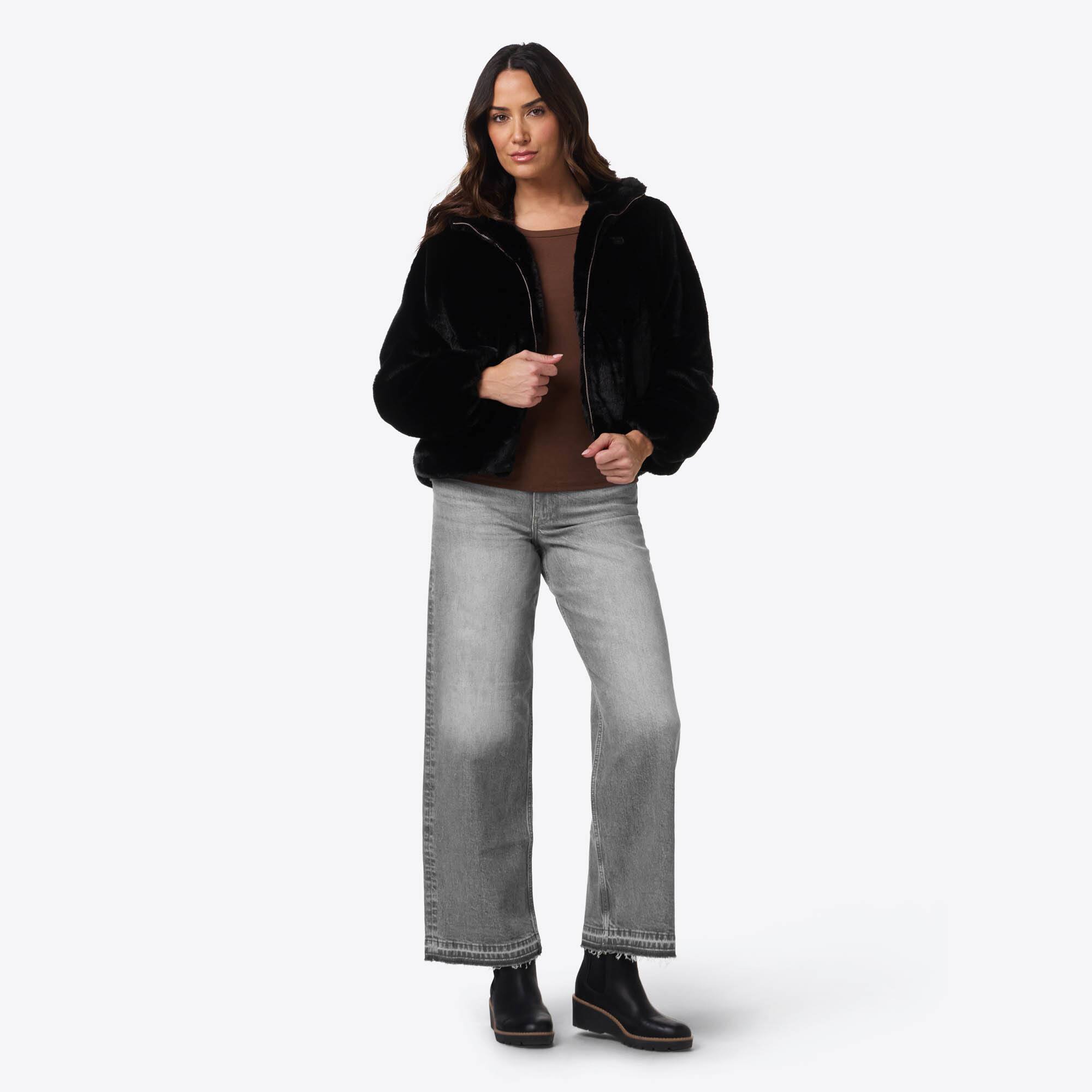 Left. Mobile Warming - Women's Onyx Heated Jacket - Black.