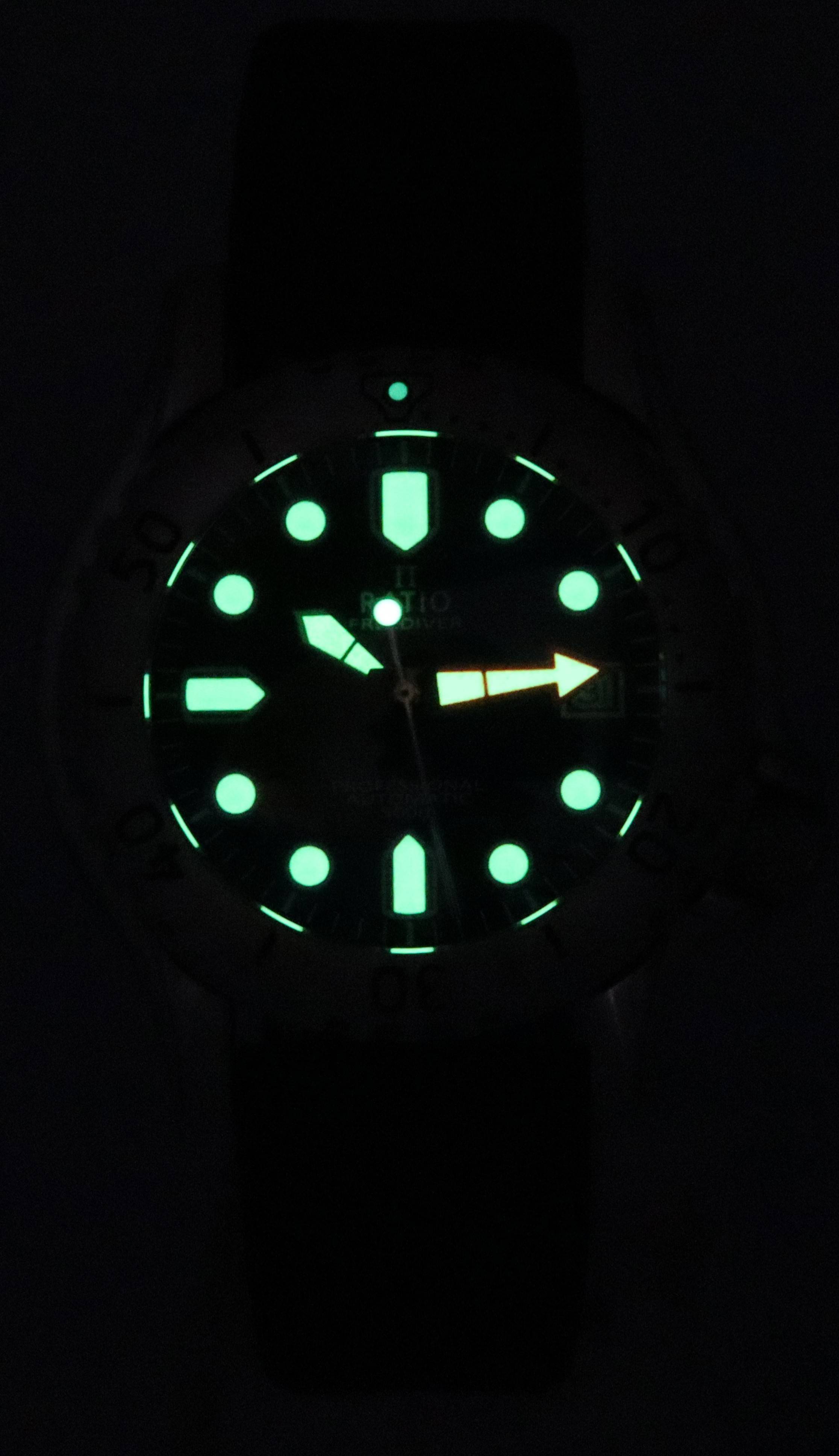 The text on the image reads:

"11 TIO DIVER"