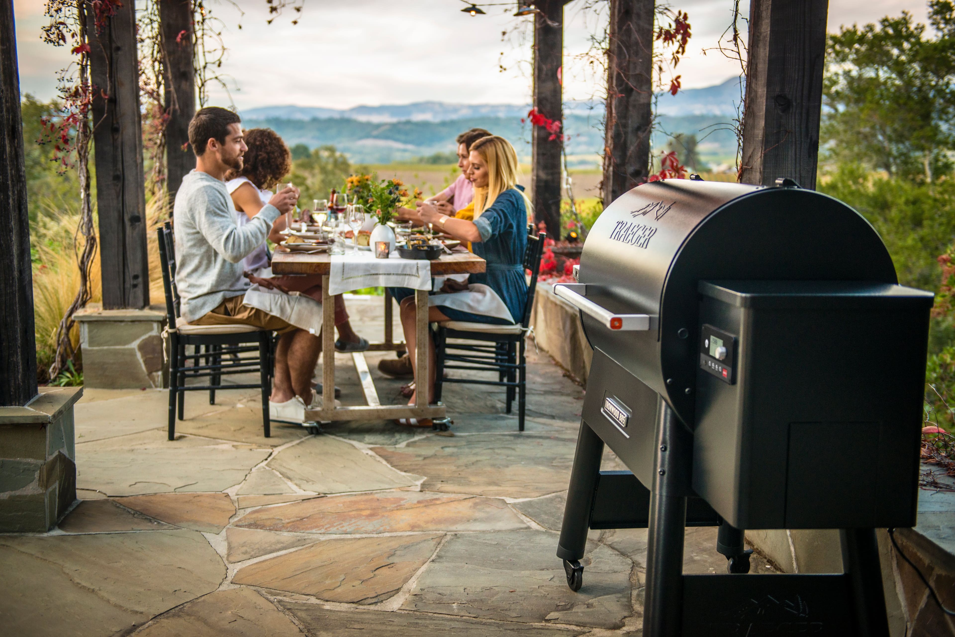 Alt View 11. Traeger Grills - Ironwood 885 with WiFIRE - Black.