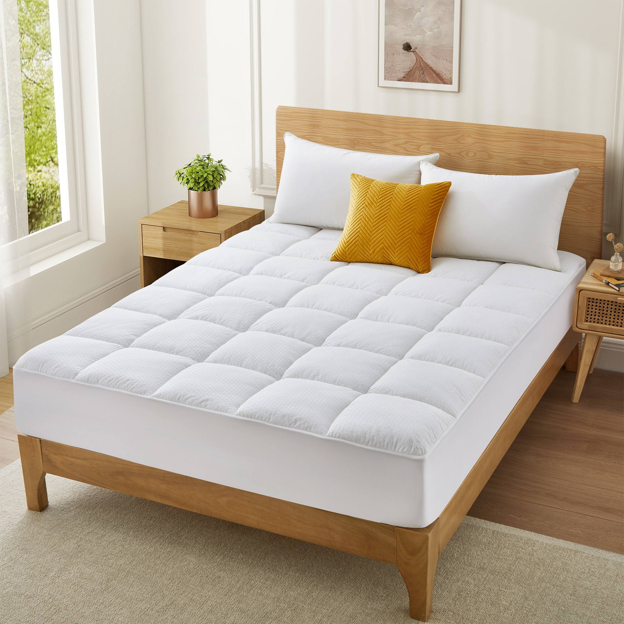 Angle. Peace Nest - Peace Nest -  PCM Cooling Quilted Fitted Mattress Pad with Elastic Deep Pocket - Full - White.
