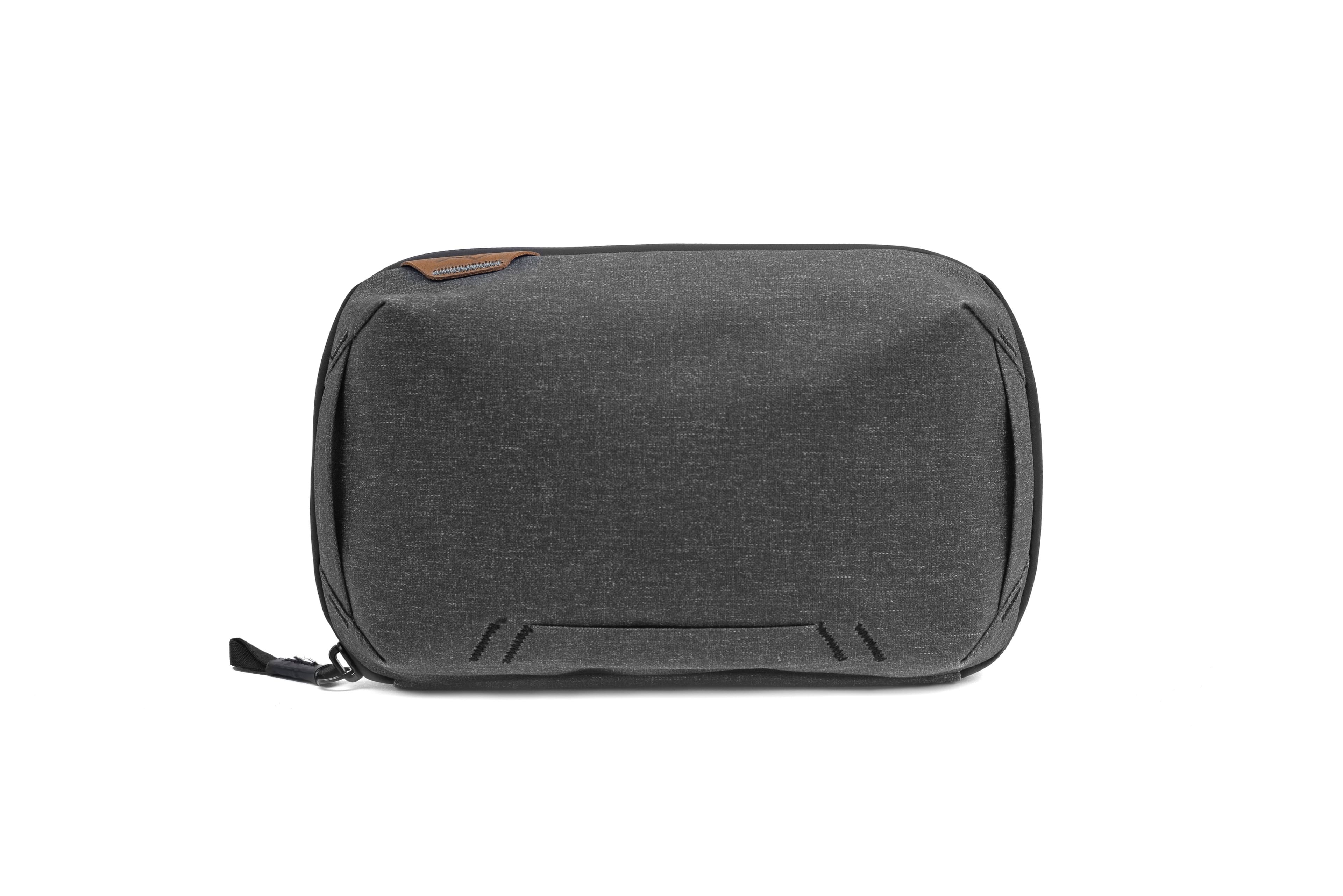 Angle. Peak Design - Tech Pouch - Charcoal.
