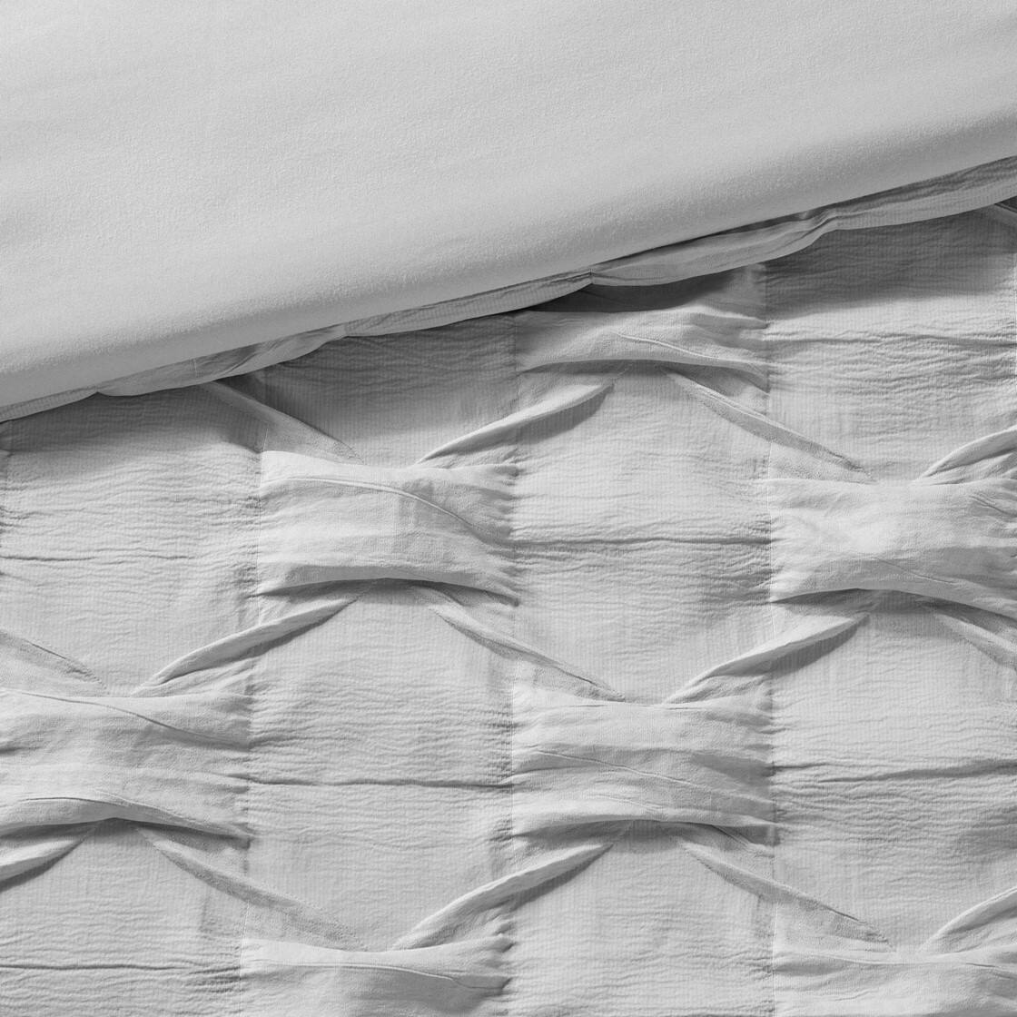 Alt View 5. Gracie Mills - Gracie Mills Blanca Comforter Set - Gray.