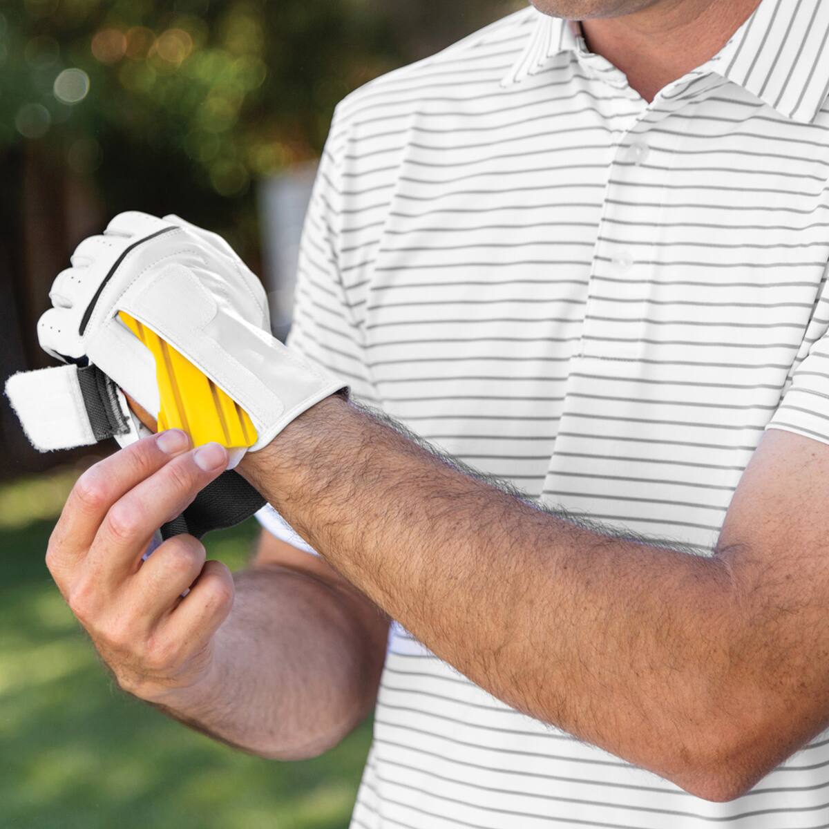 Alt View 3. SKLZ - SKLZ Left Hand Smart Golf Glove - XL - White - White.