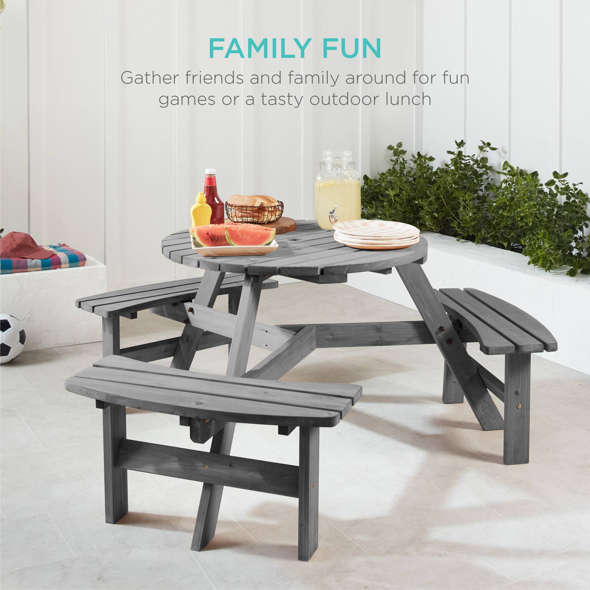 FAMILY FUN  
Gather friends and family around for fun games or a tasty outdoor lunch
