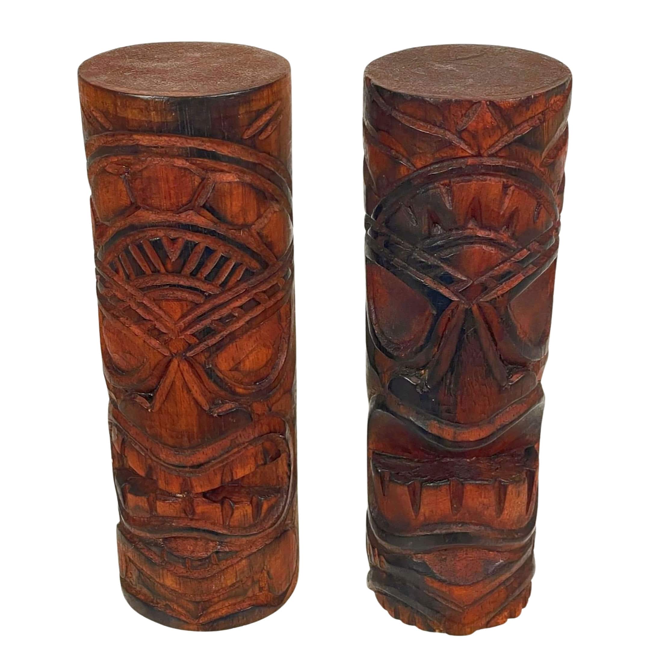 Things2Die4 - Set of 2 Hand-Carved Wooden Tiki Totems 8" Tribal Island Decor Statues - Brown