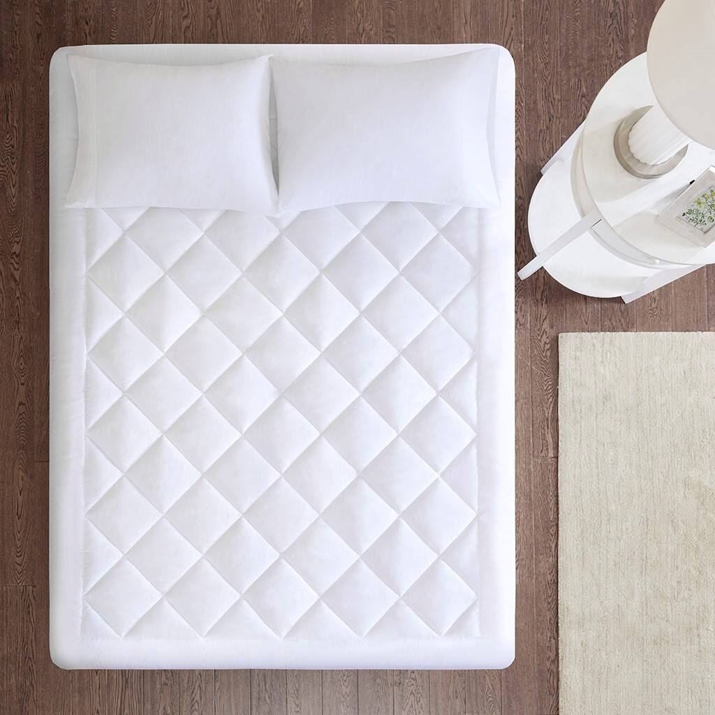 Alt View 1. Gracie Mills - Gracie Mills Shaffer Deep Pocket Waterproof Mattress Pad - White.