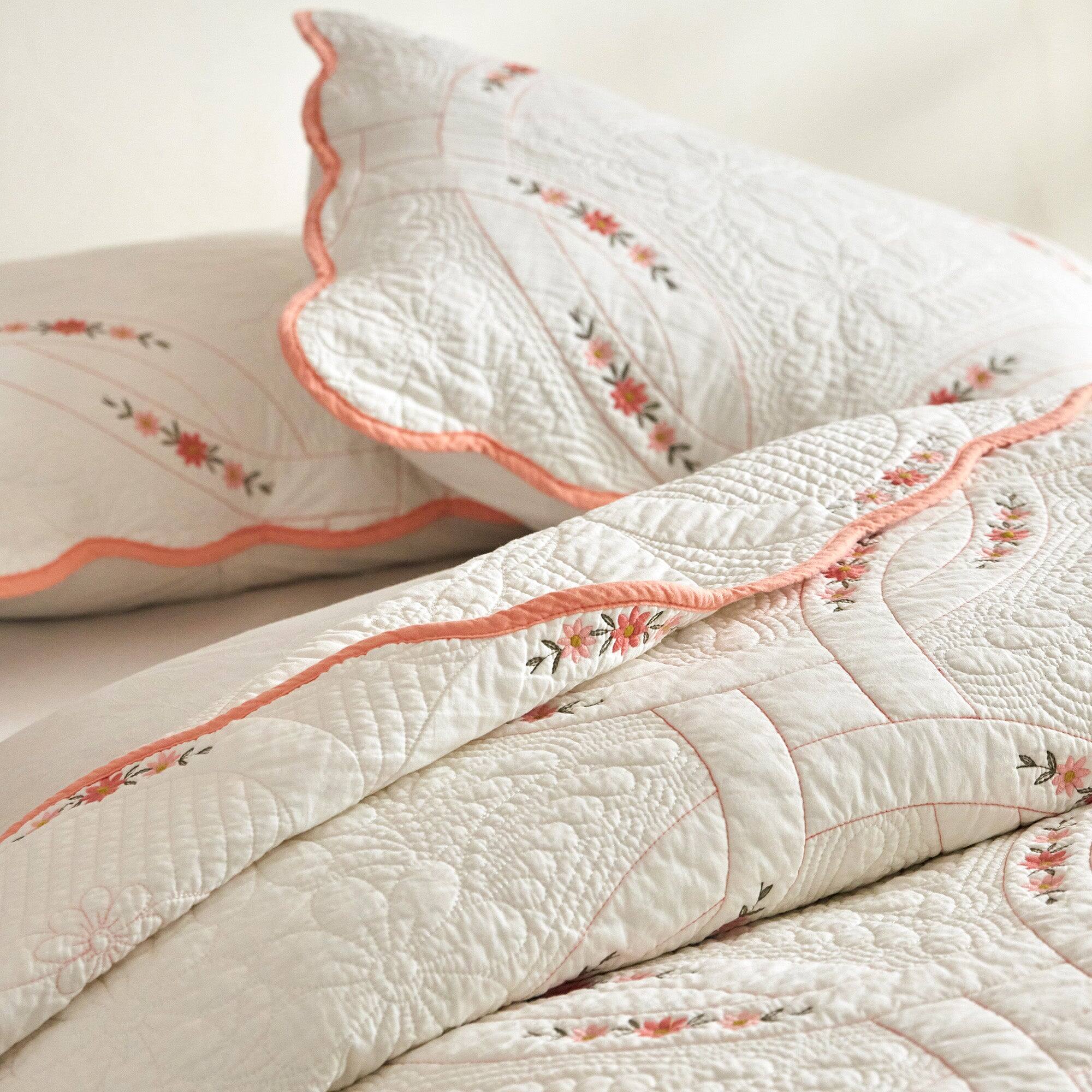 Left. MarCielo - Marcielo 3 Pieces Cotton French Country Quilt Bedspread Set Floral Embroidery - White.