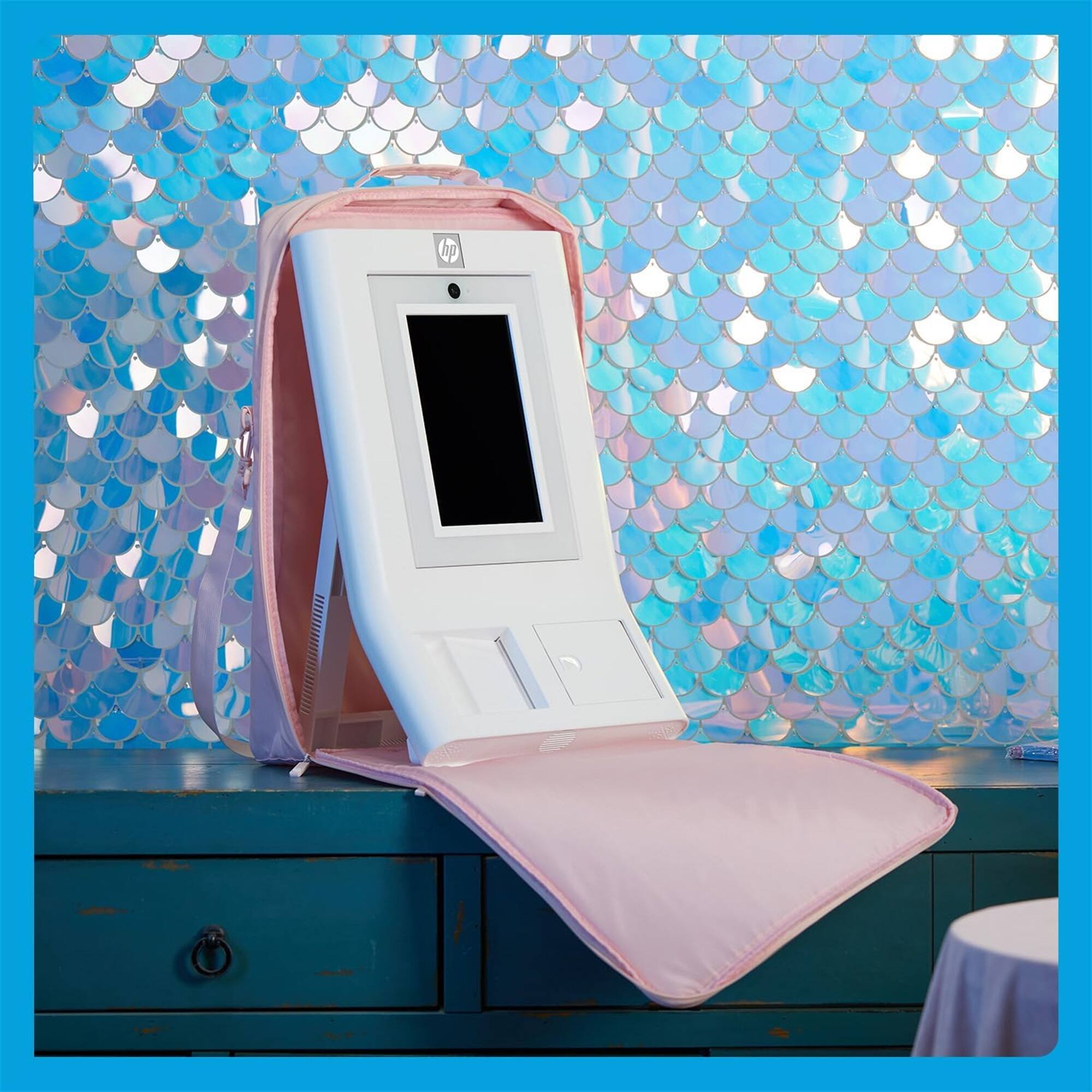 Alt View 5. HP - Premium Carrying Padded Storage Case w/Removable Shoulder Strap for Sprocket Photobooth - Pink.