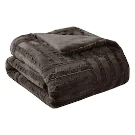 Gracie Mills - Shearah Plush Down Alternative Throw Blanket - Chocolate