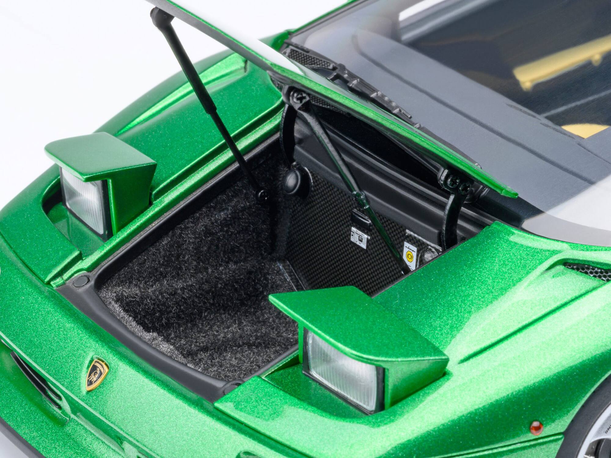 Alt View 3. Autoart - Lamborghini Diablo SE30 Verde Mic/Green Metallic 1/18 Model Car by Autoart.