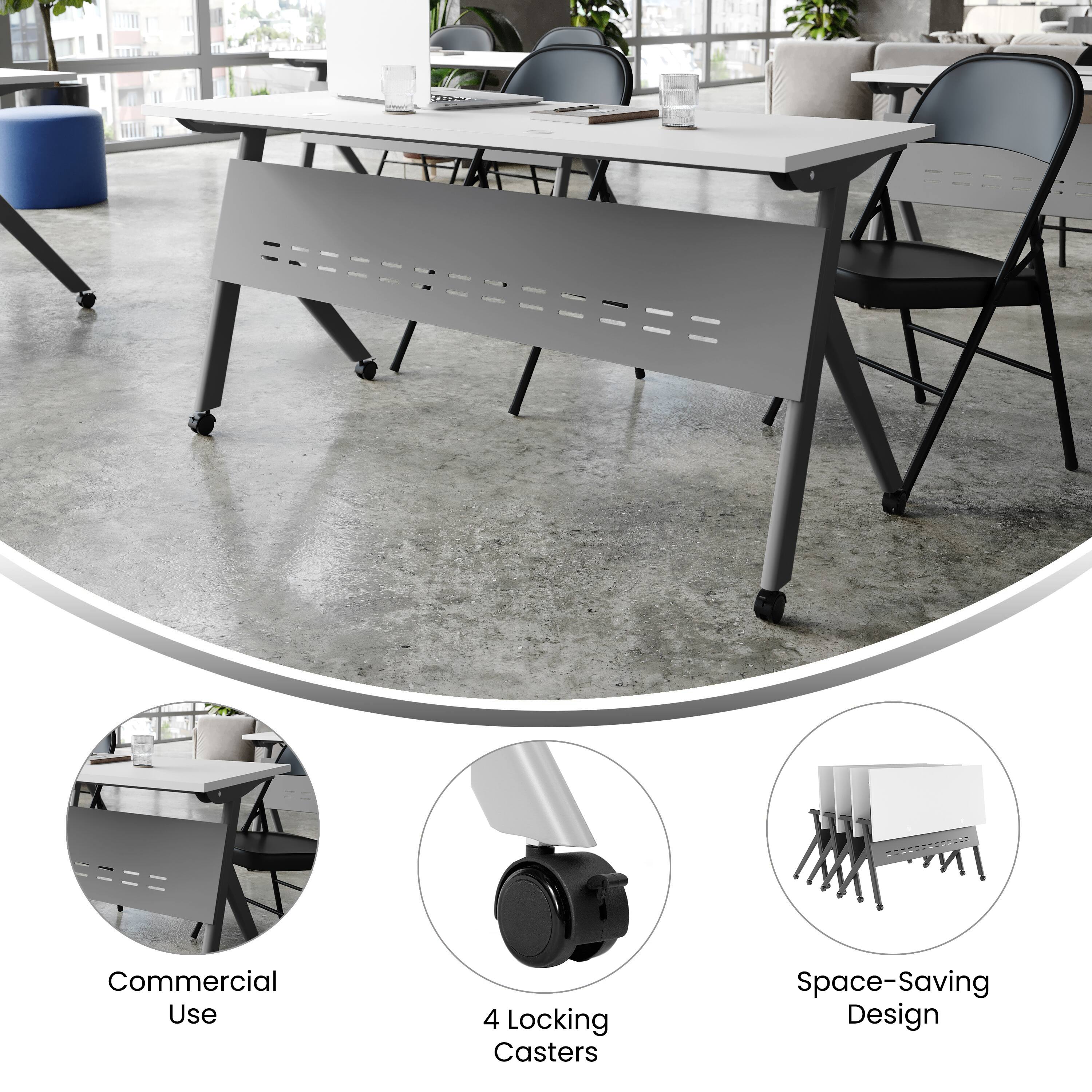 Commercial Use  
4 Locking Casters  
Space-Saving Design