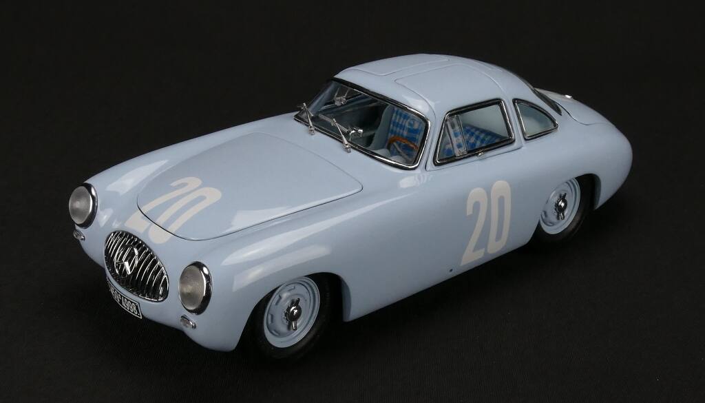 Front. CMC - Mercedes 300 SL #20 Blue Grand Prix of Bern 1952 Limited to 1500 pieces Worldwide 1/18 Diecast Model Car by CMC.
