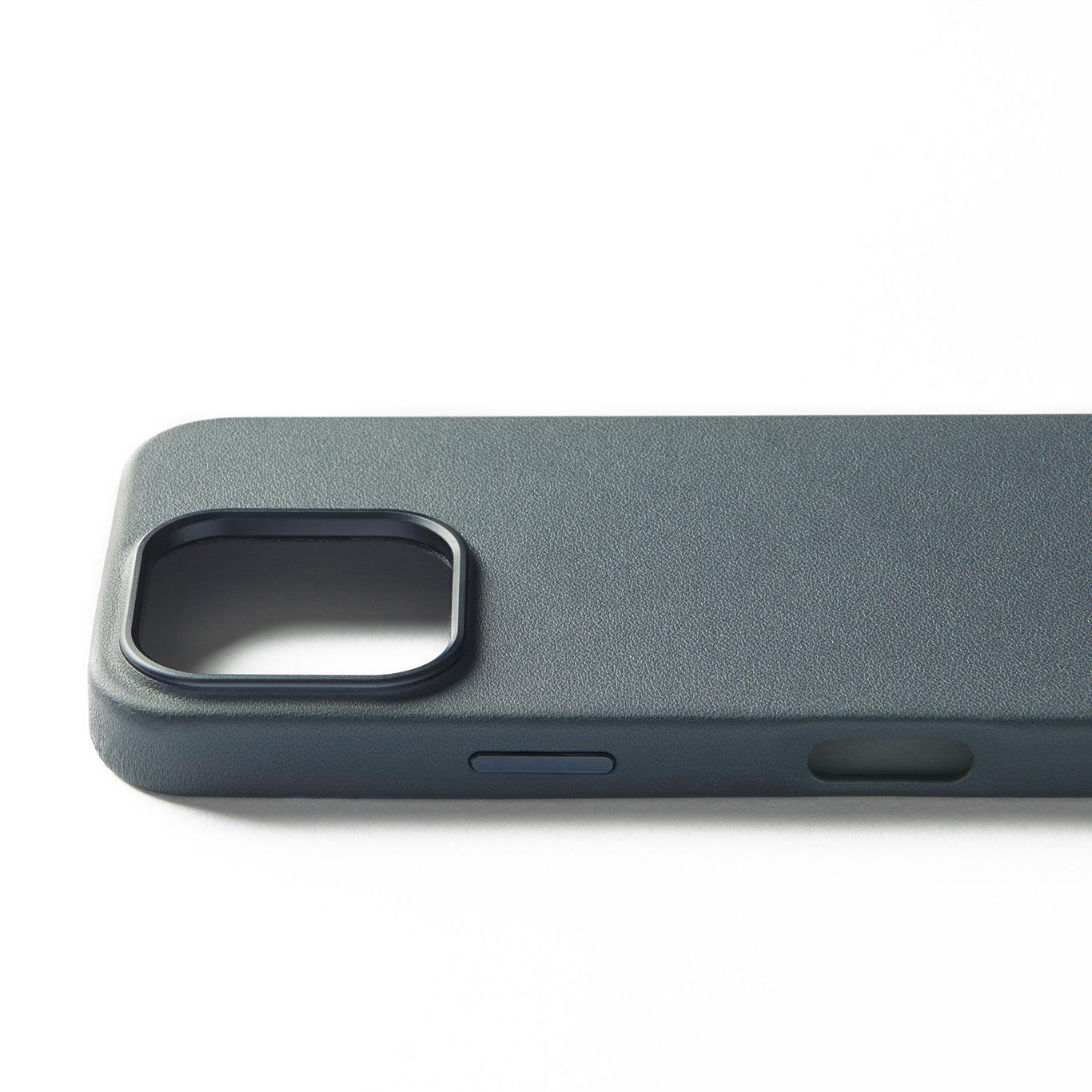 Left. Mujjo - MaizCase for iPhone 16 Pro - Steel Blue.
