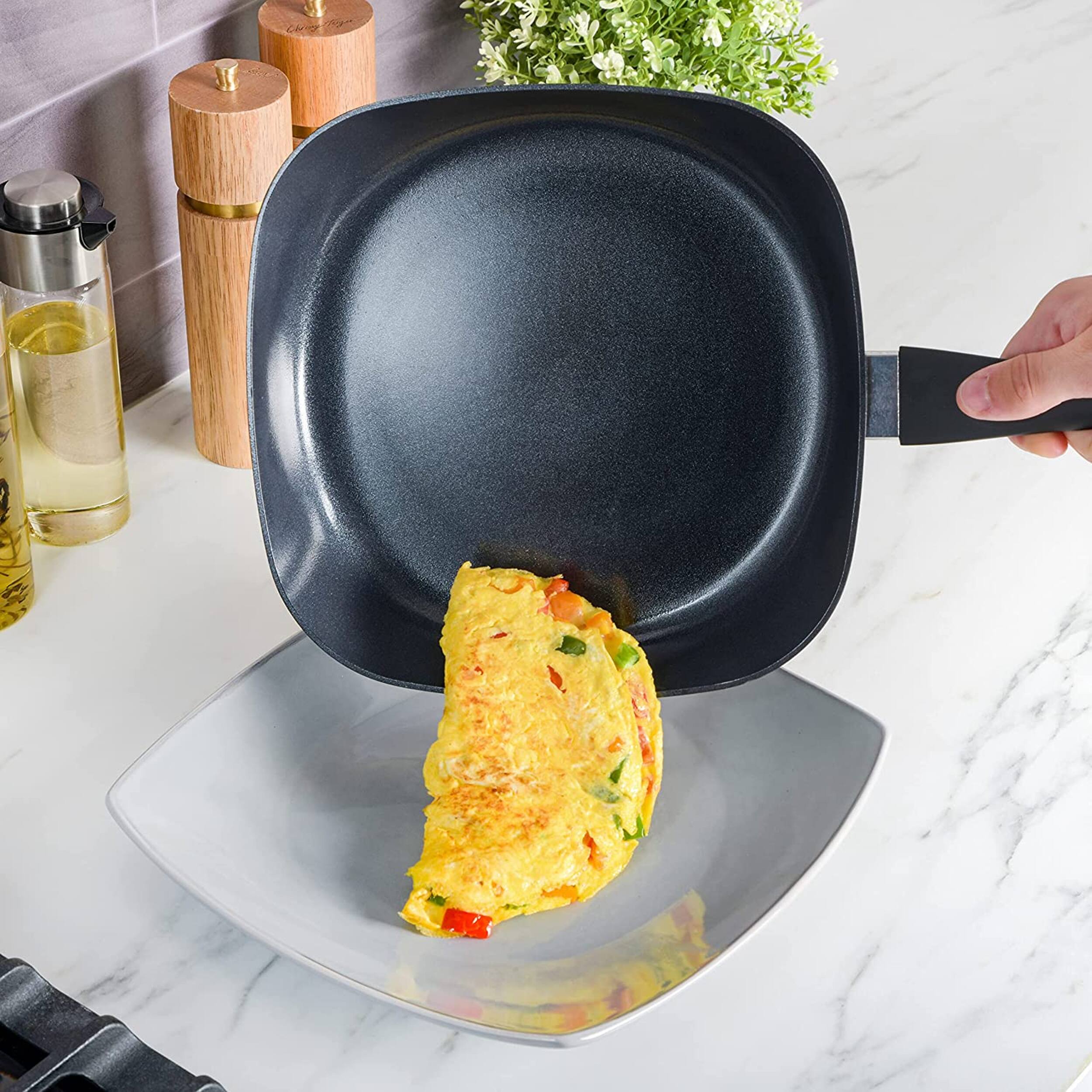 Alt View 6. Gibson - Soho Lounge Diamond 10 Piece Ceramic Nonstick Aluminum Cookware Set in Black - Black.