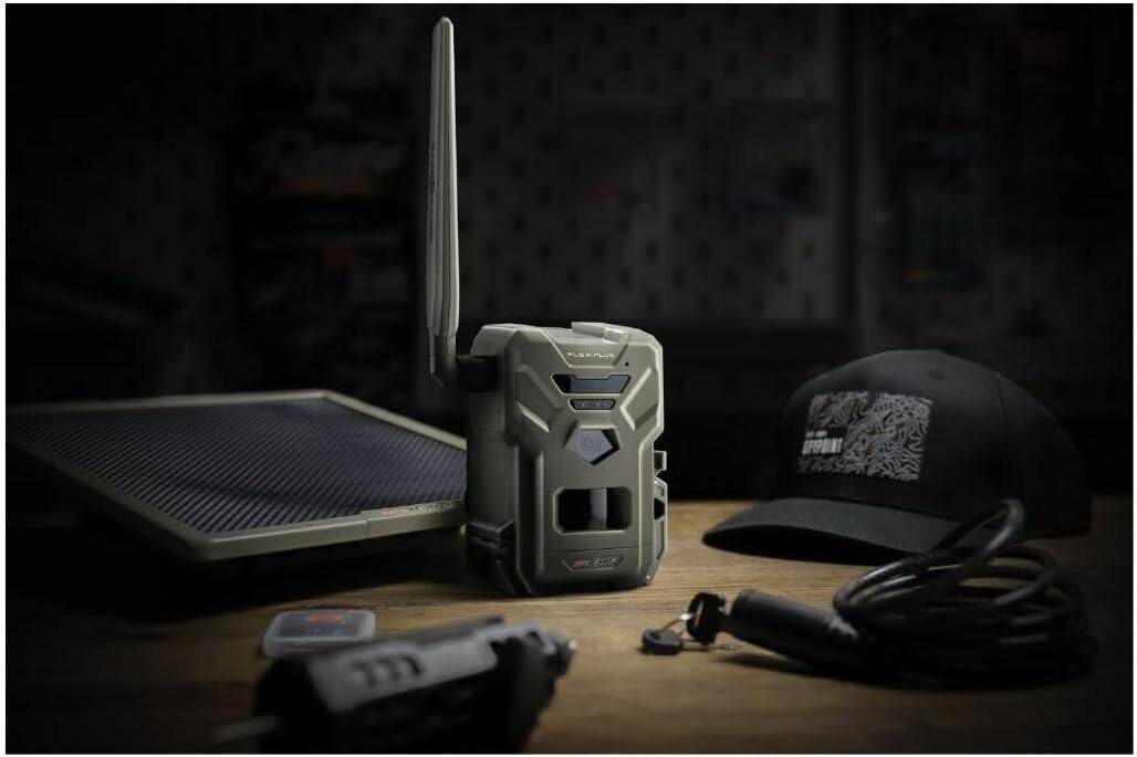 Angle. Spypoint - Spypoint Flex-Plus Cellular Trail Camera Bundle with MicroSD and Card Reader.