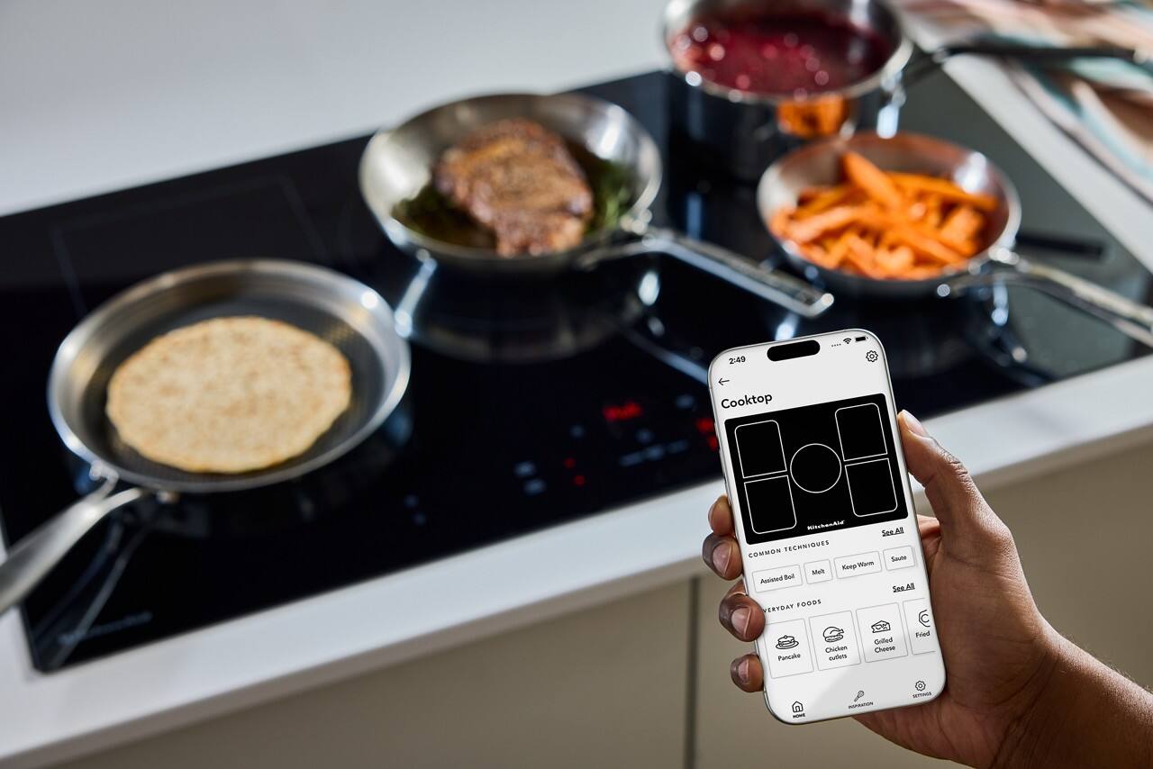 2:49  
Cooktop  
KitchenAir  
COMMON TECHNIQUES  
Melt  
Keep Warm  
Saute  
See All  
EVERYDAY FOODS  
Pancake  
Chicken Nuggets  
Grilled Cheese  
Fried  
See All