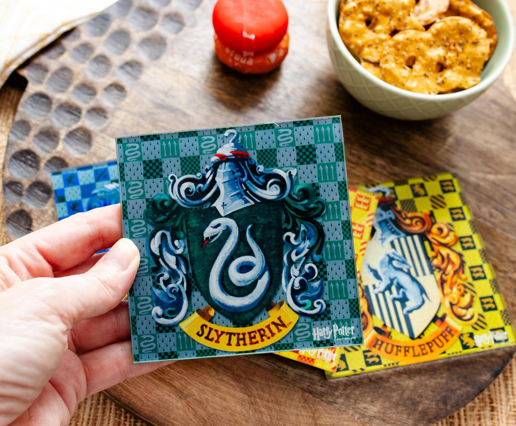 S0 S 111 X W + n  n NT SLYTHERIN W Harry Potter 6 W HUFFLEPUFF