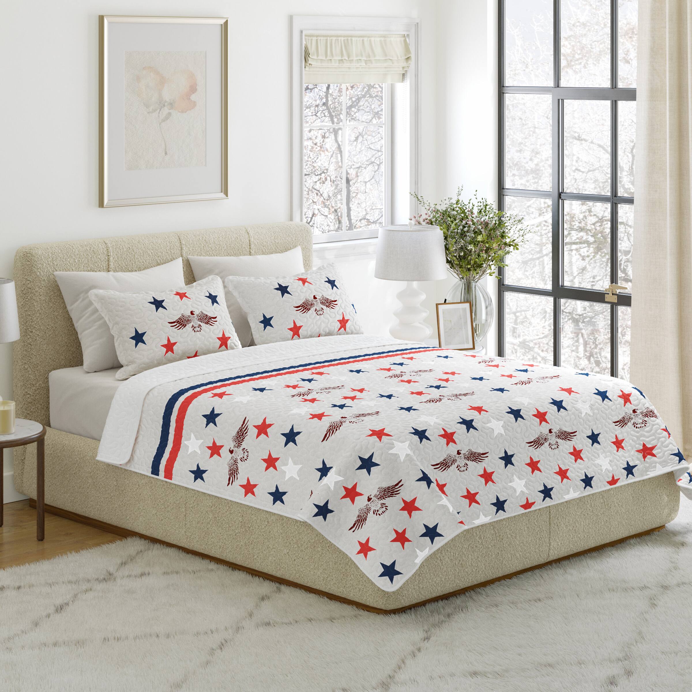 Front. Lavish Home - 2PC Twin Quilt Set with Sham, Stars - Gray, Red, White, and Blue.