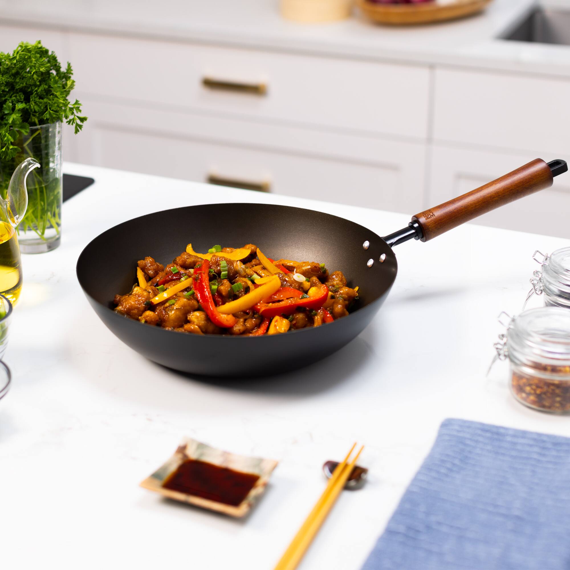 Alt View 5. Escali - Joyce Chen Classic Series 12-Inch Carbon Steel Preseasoned Stir Fry Pan - Black.