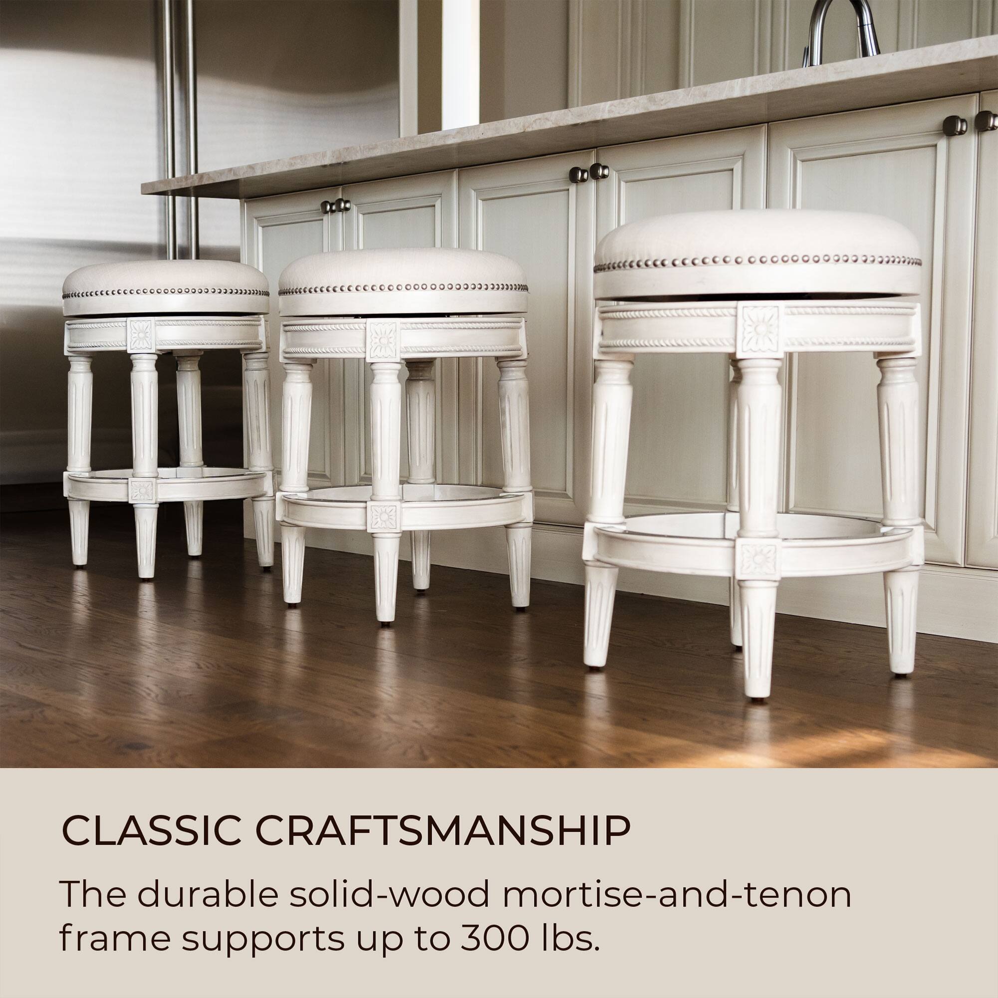 CLASSIC CRAFTSMANSHIP

The durable solid-wood mortise-and-tenon frame supports up to 300 lbs.
