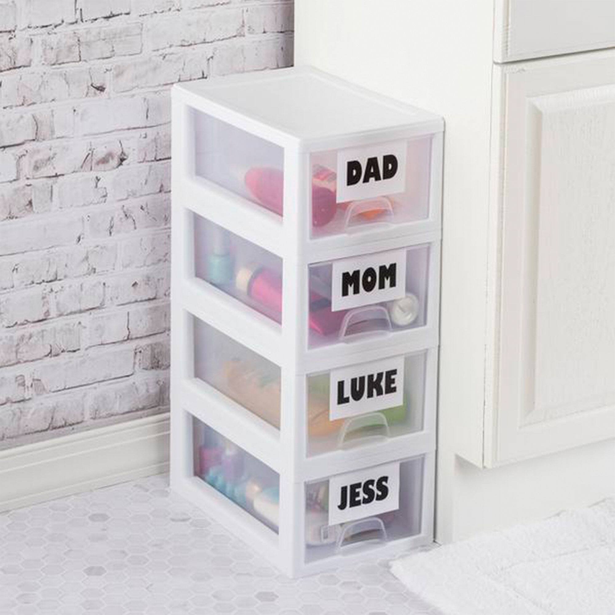 DAD  
MOM  
LUKE  
JESS