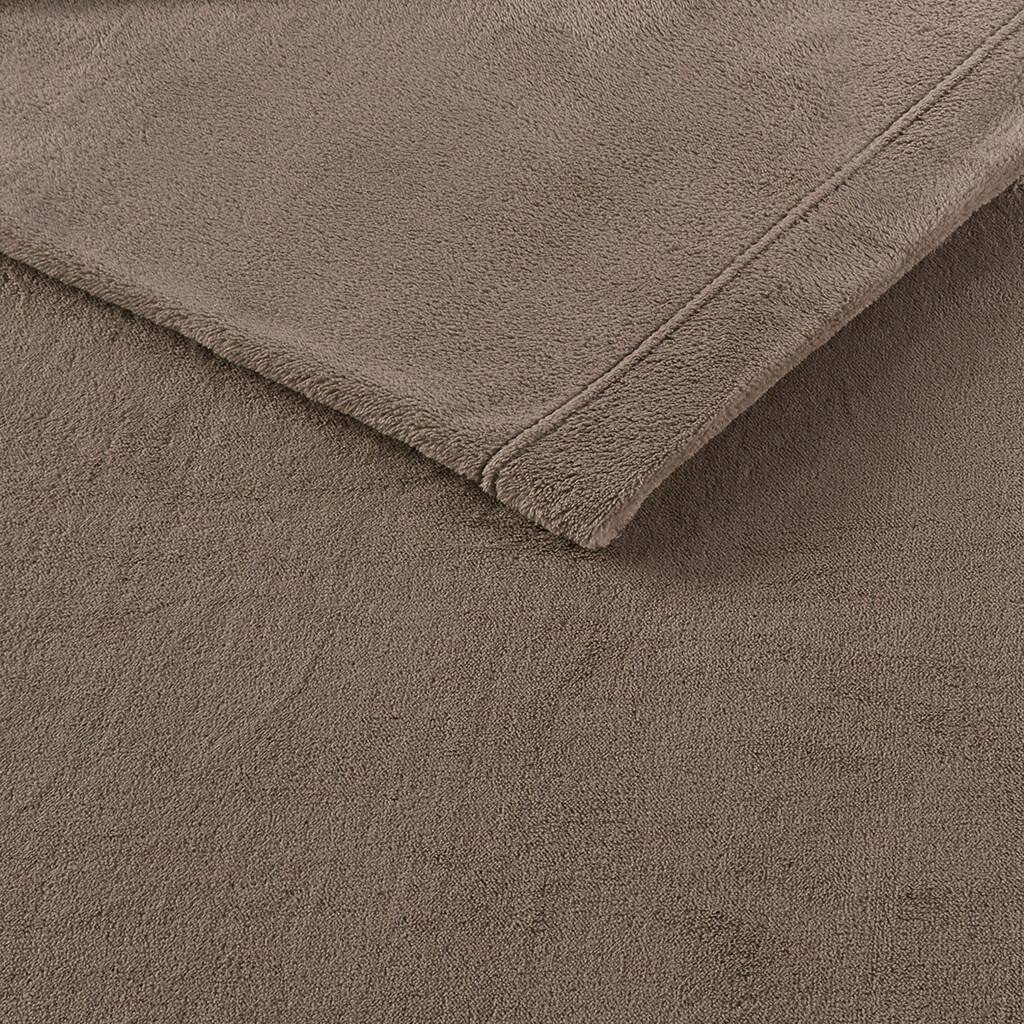 Alt View 5. Gracie Mills - Gracie Mills Dashiell Micro Plush Sheet Set - Brown.
