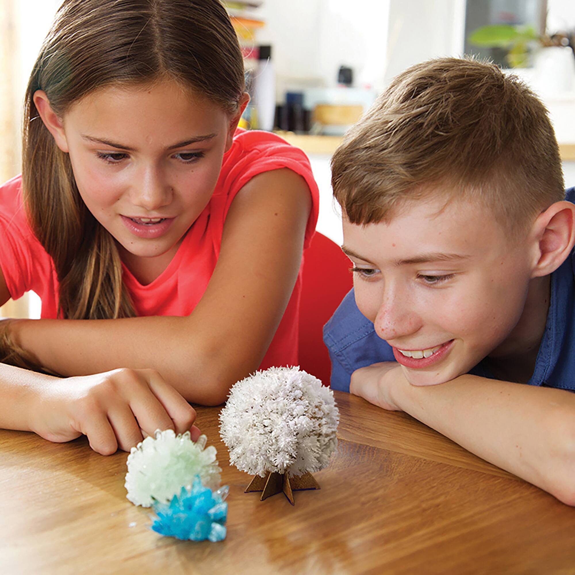 Alt View 3. 4M - Crystal Science Kit - Grow 3 Unique Shaped Crystals, DIY STEM Craft, Mix Compounds and Observe Growth - Multicolor.