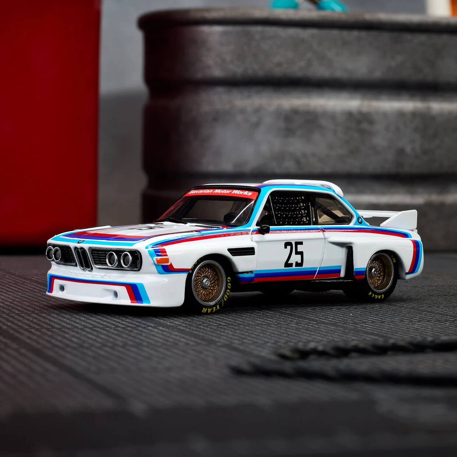 ホットウィール Elite 64  3.0 CSL Race ラスト1 Hot Wheels Elite 64 BMW 3.0 CSL Race - YouTube