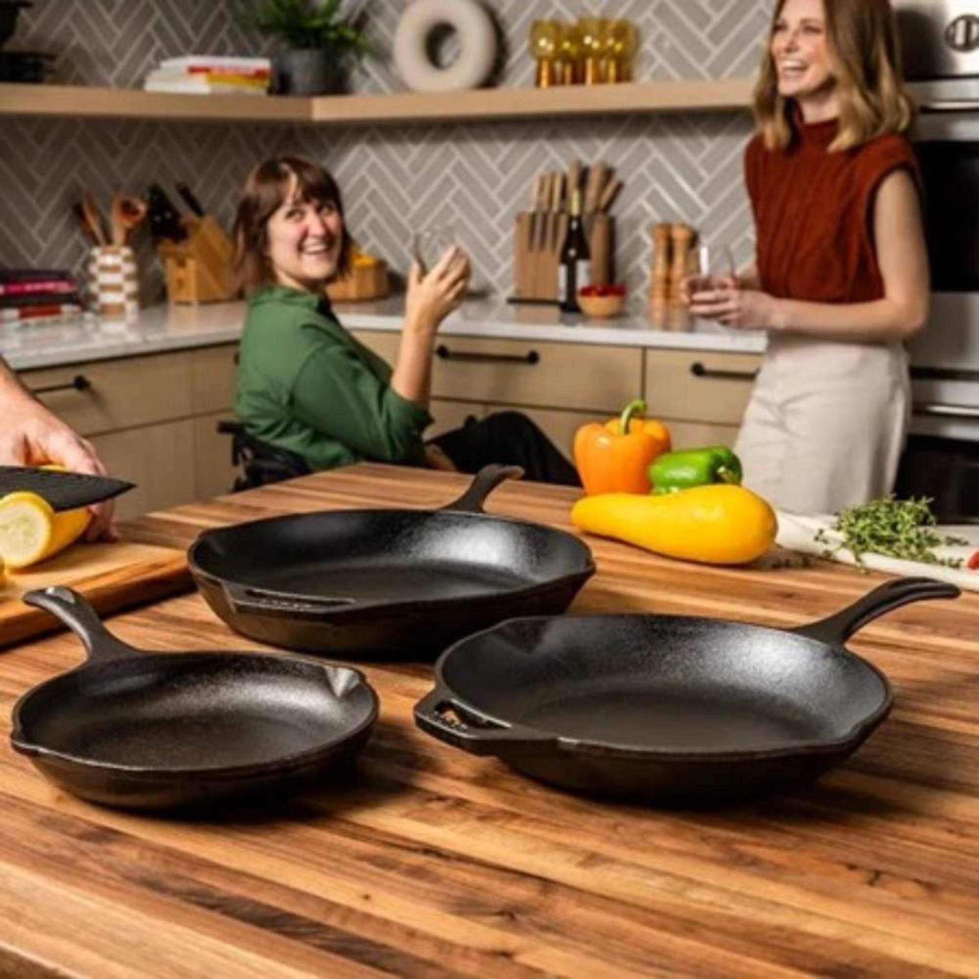 Alt View 2. Lodge - Chef Collection 3pc Cast Iron Skillet Set: 8, 10, 12 Inch Oven & Grill - Black.
