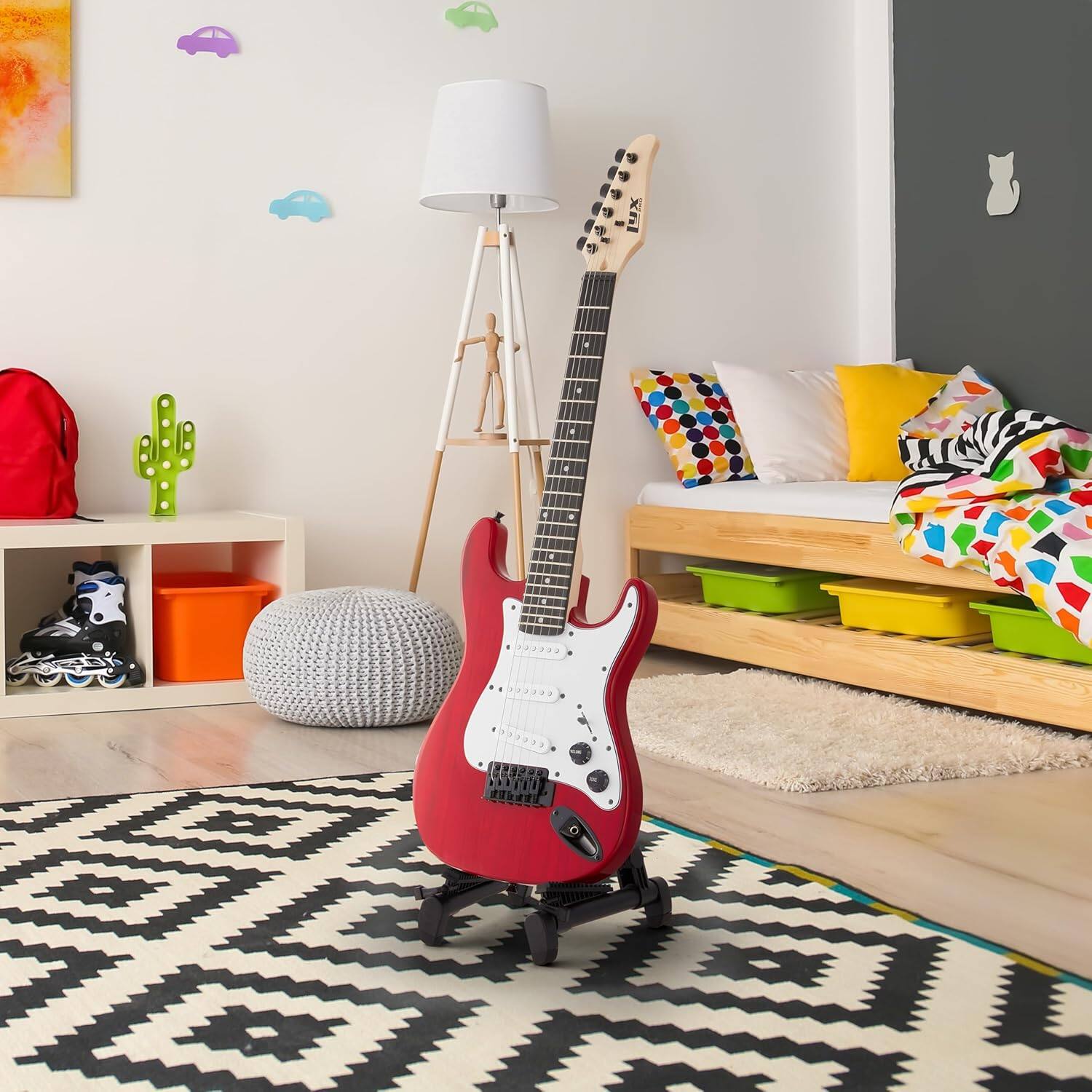 Alt View 6. Lyxpro - CS 36” Beginner Electric Guitar Kit with Amp Cable, 6 Picks & Learner’s Guide - Red.