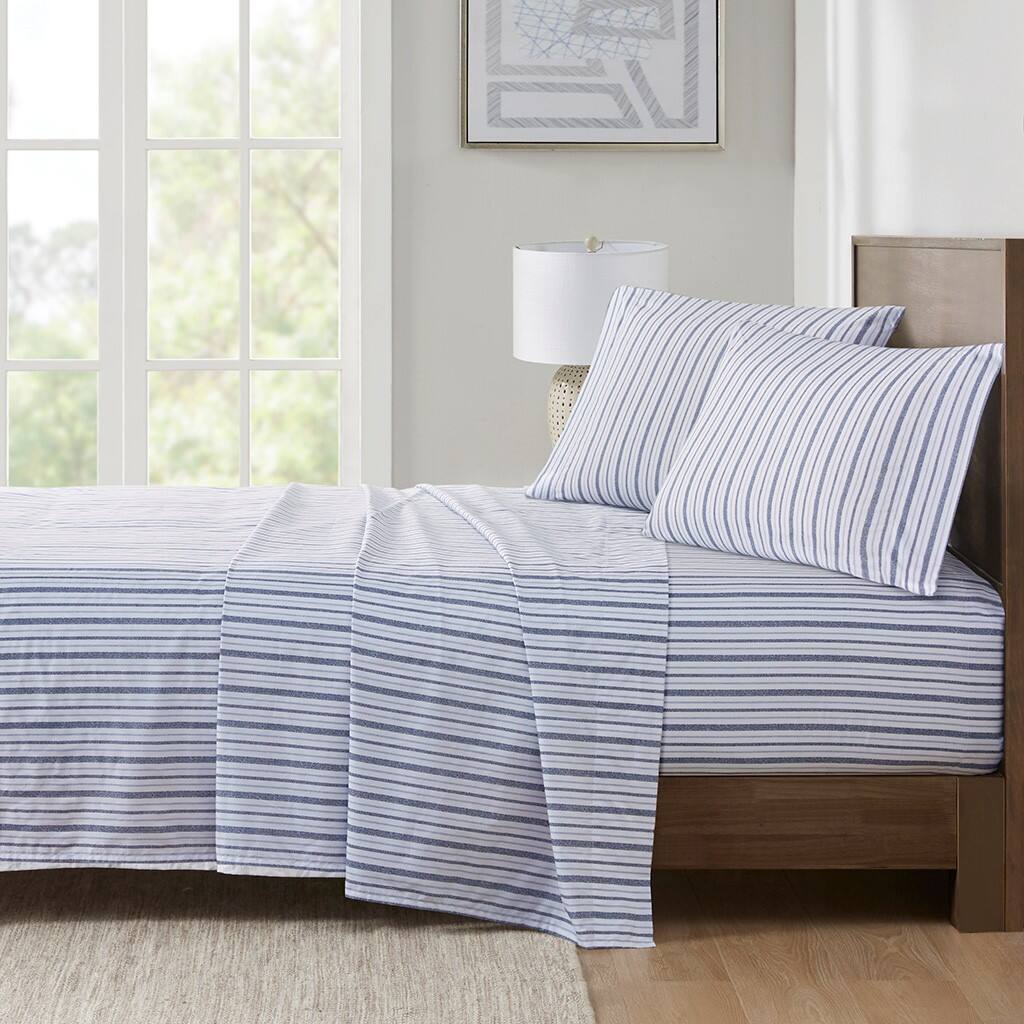 Alt View 1. Gracie Mills - Gracie Mills Esme Breathable Printed Cotton Percale Sheet Set - Blue Stripe.